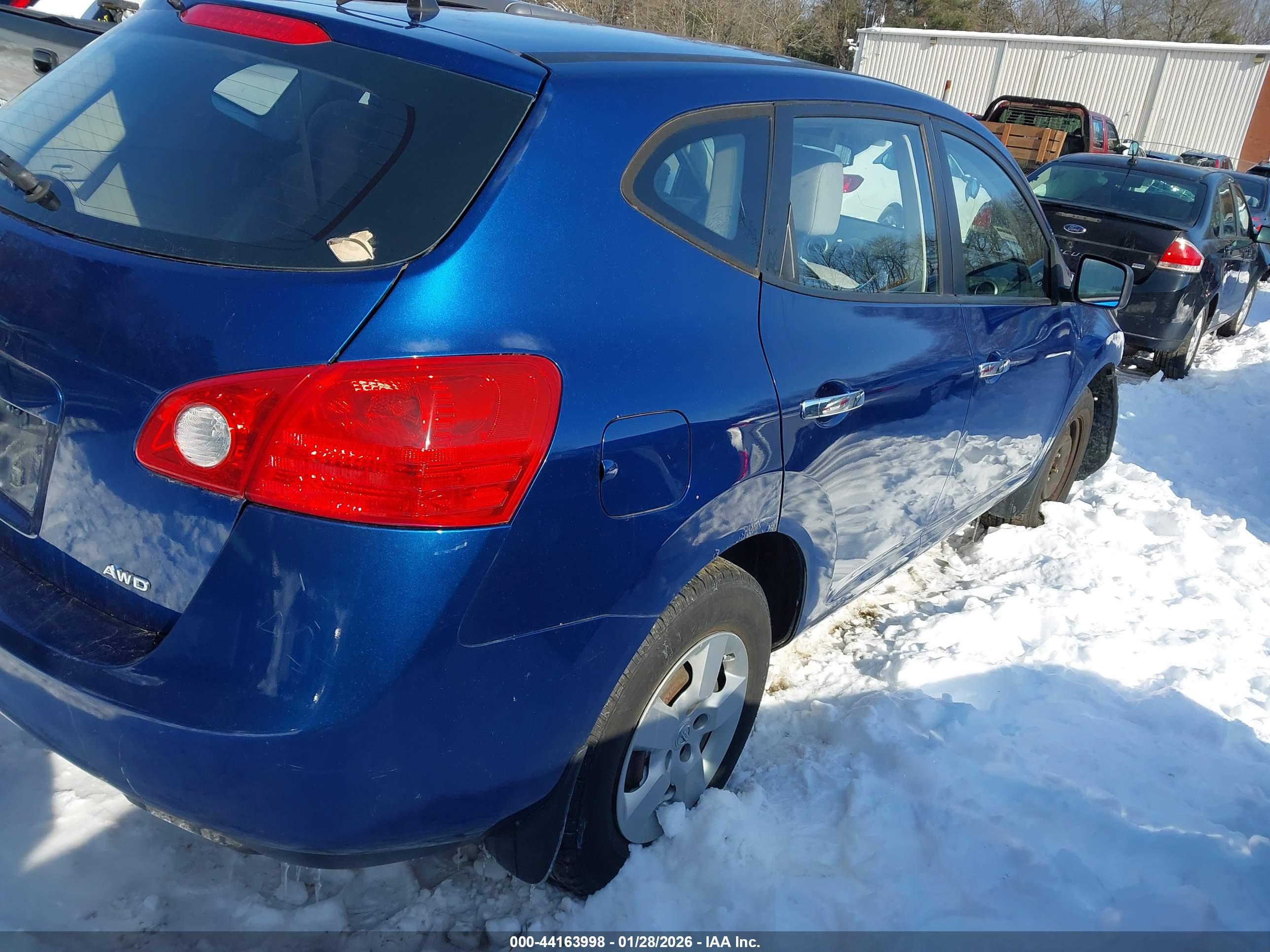 NISSAN ROGUE image 4