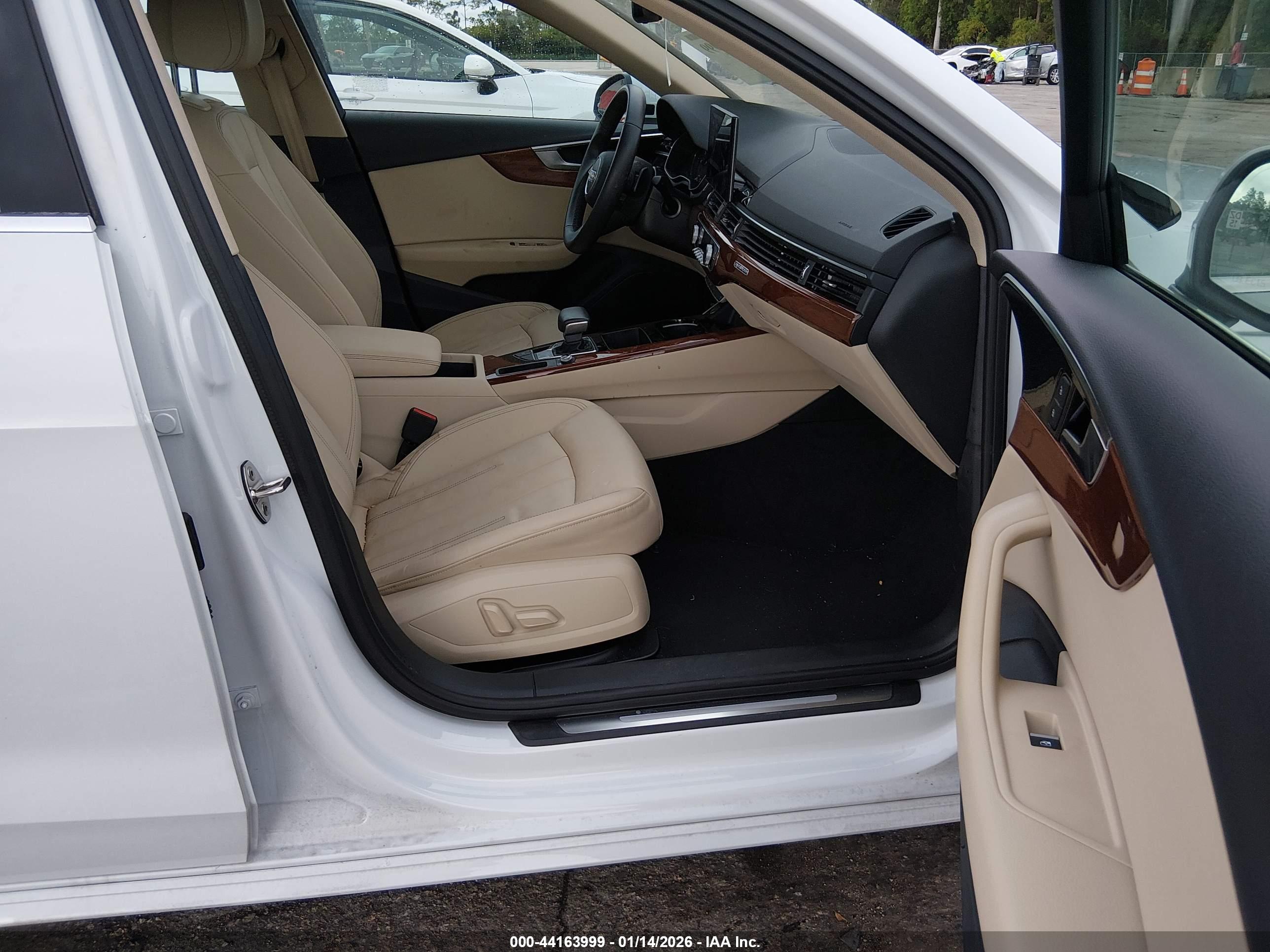 AUDI A4 image 5
