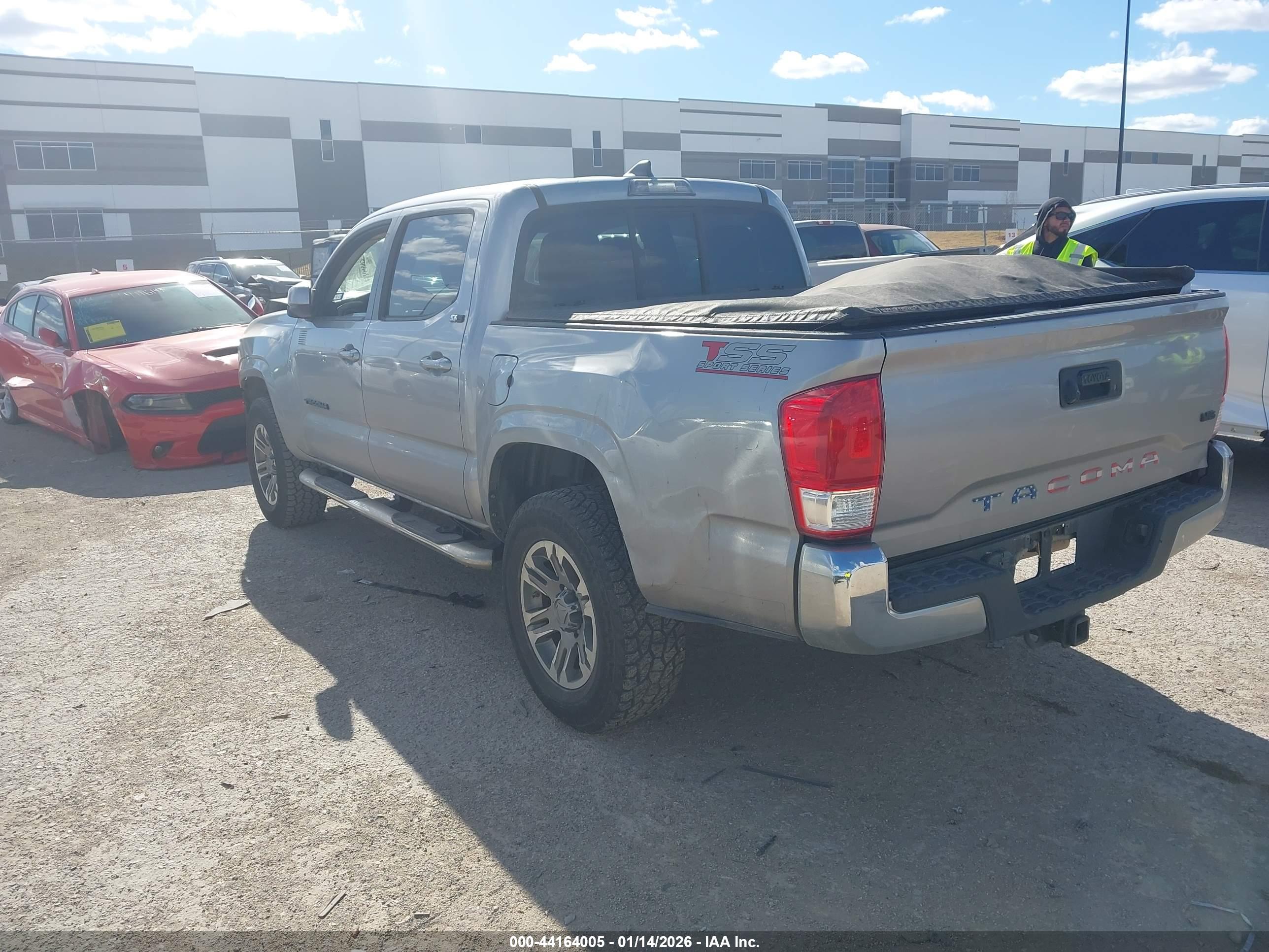 TOYOTA TACOMA image 3