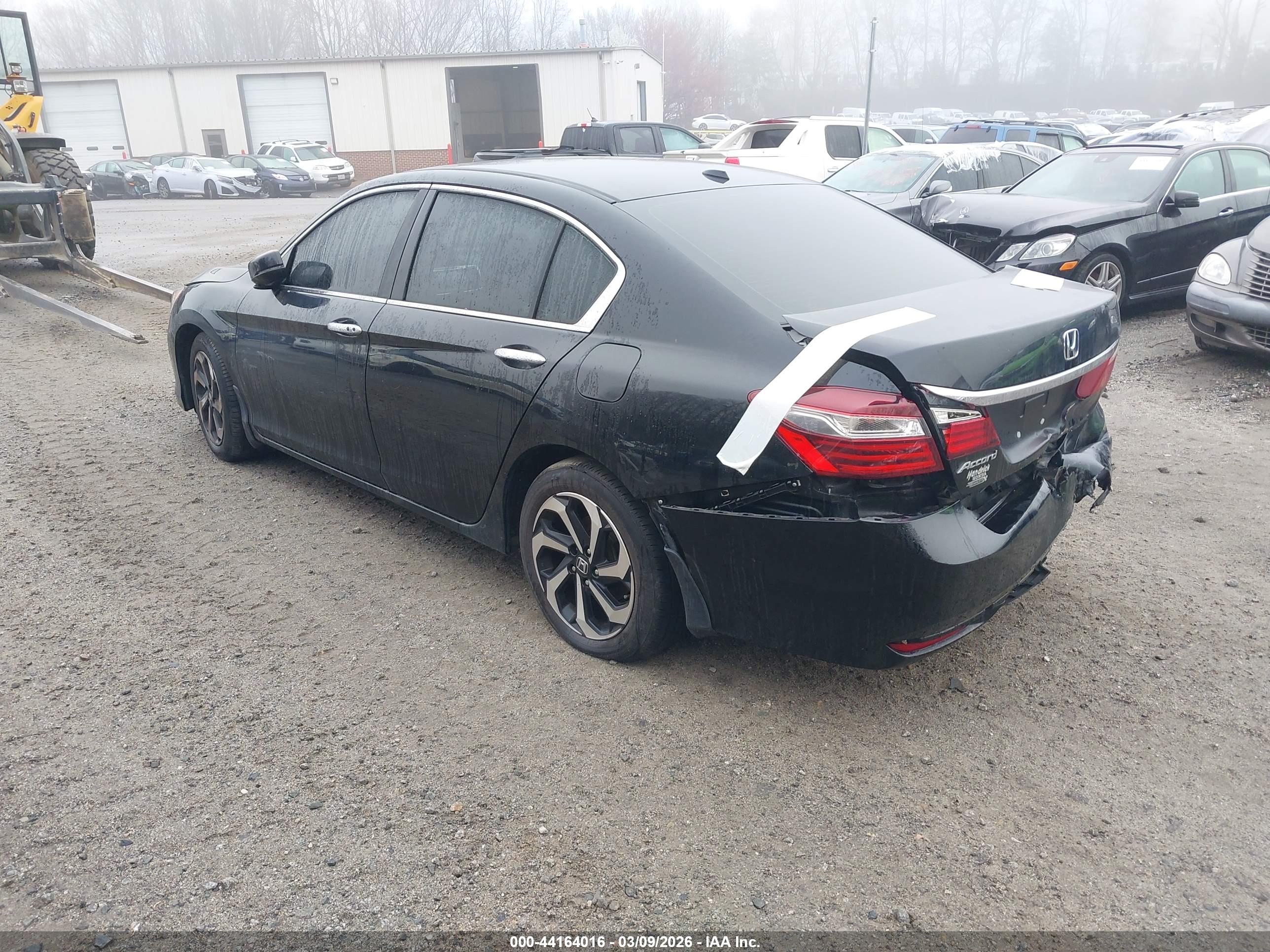 HONDA ACCORD image 3