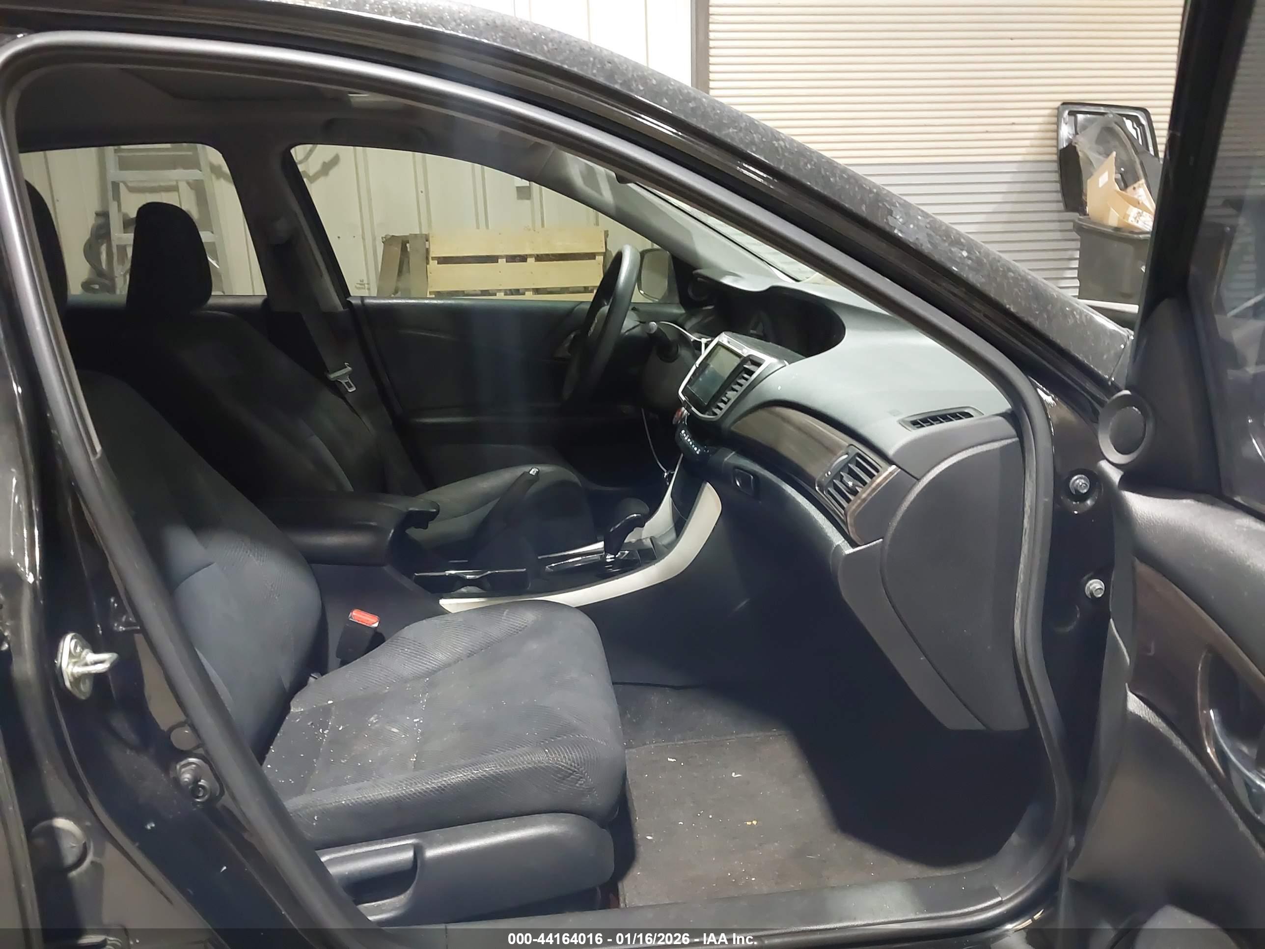 HONDA ACCORD image 5