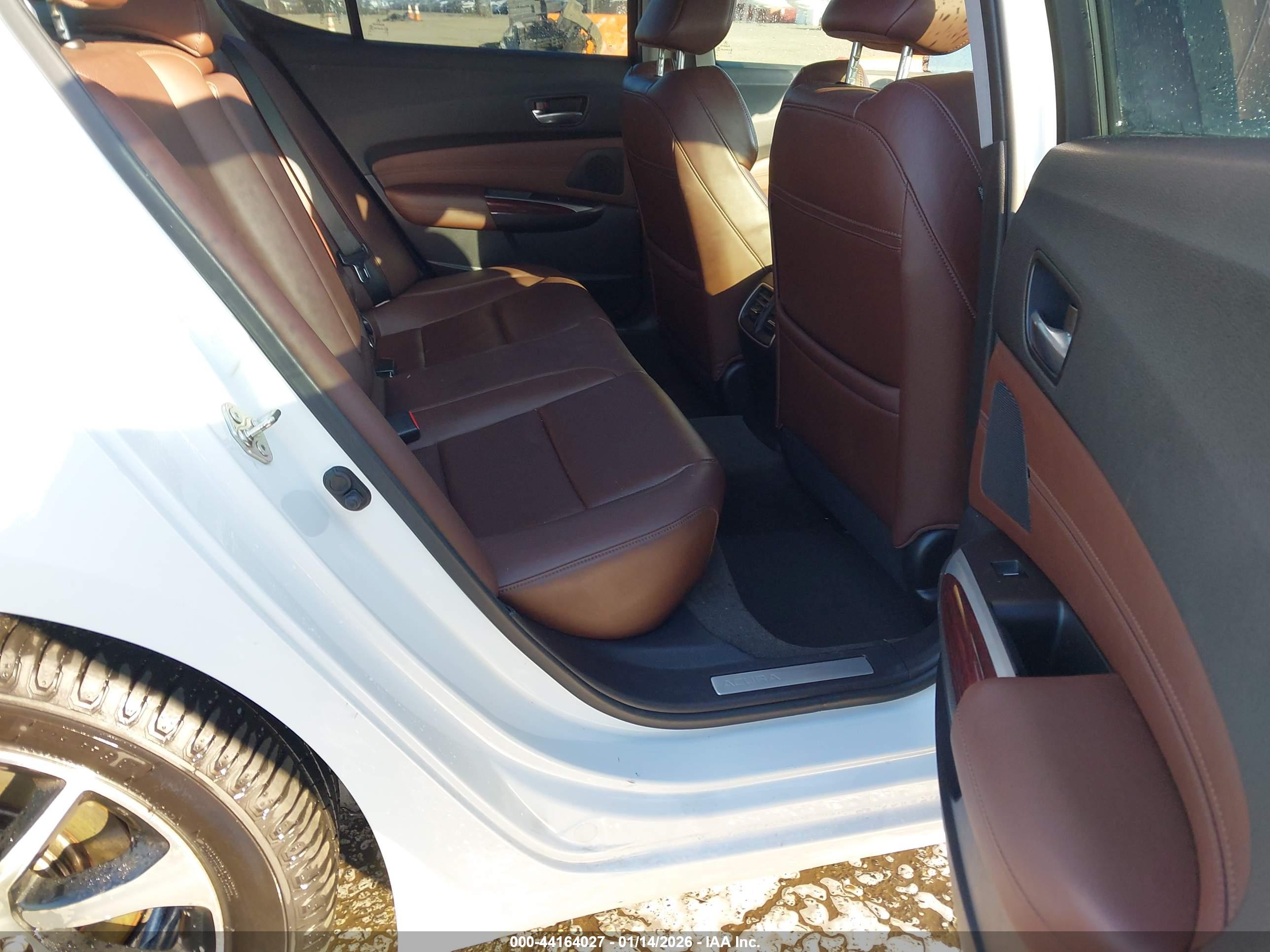 ACURA TLX image 8