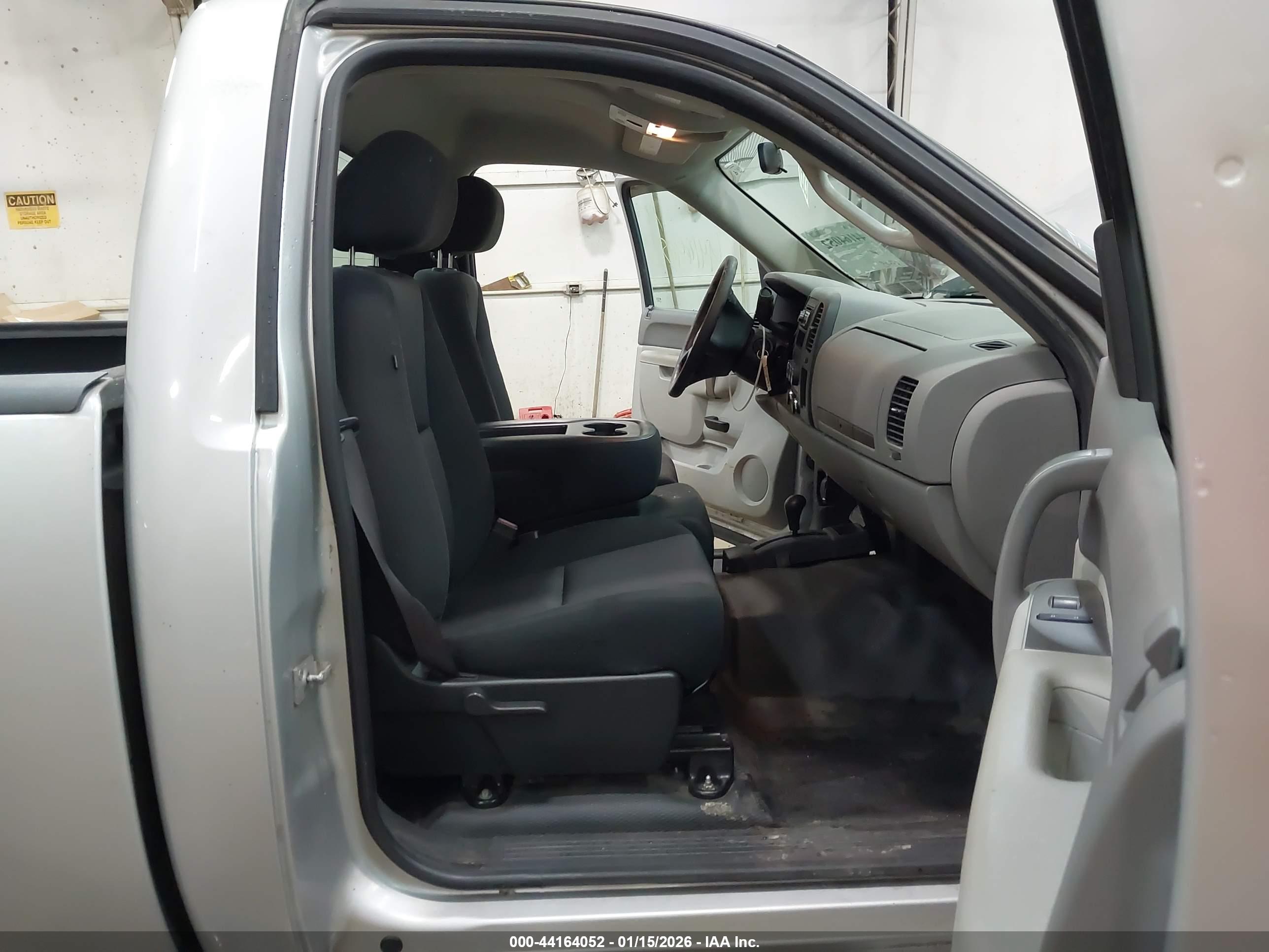 GMC SIERRA image 5