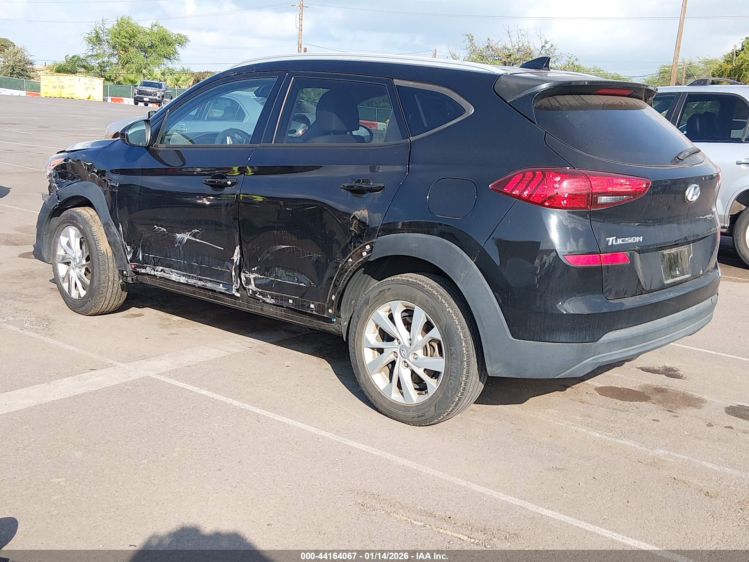 HYUNDAI TUCSON image 3
