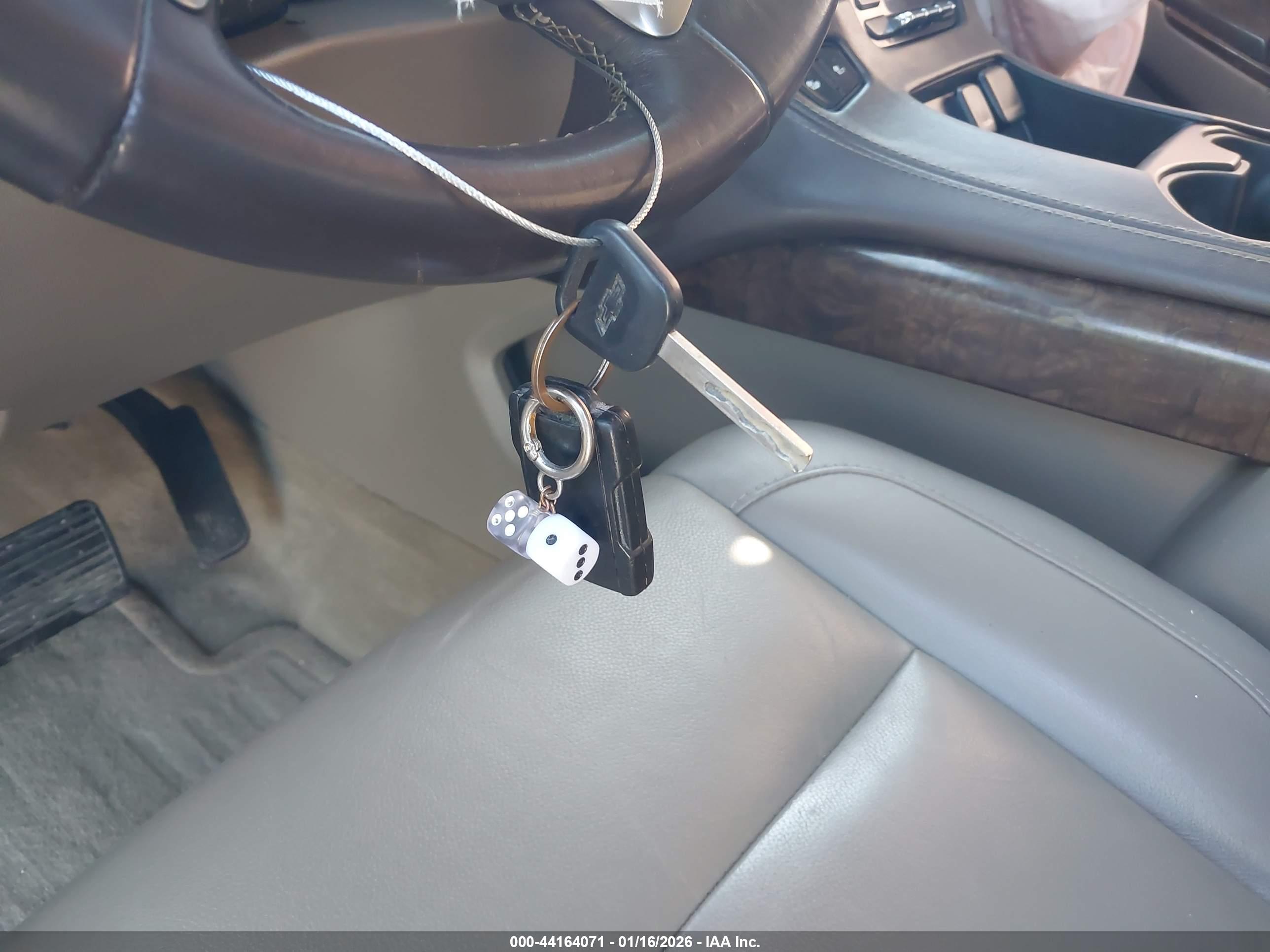 CHEVROLET TAHOE image 11