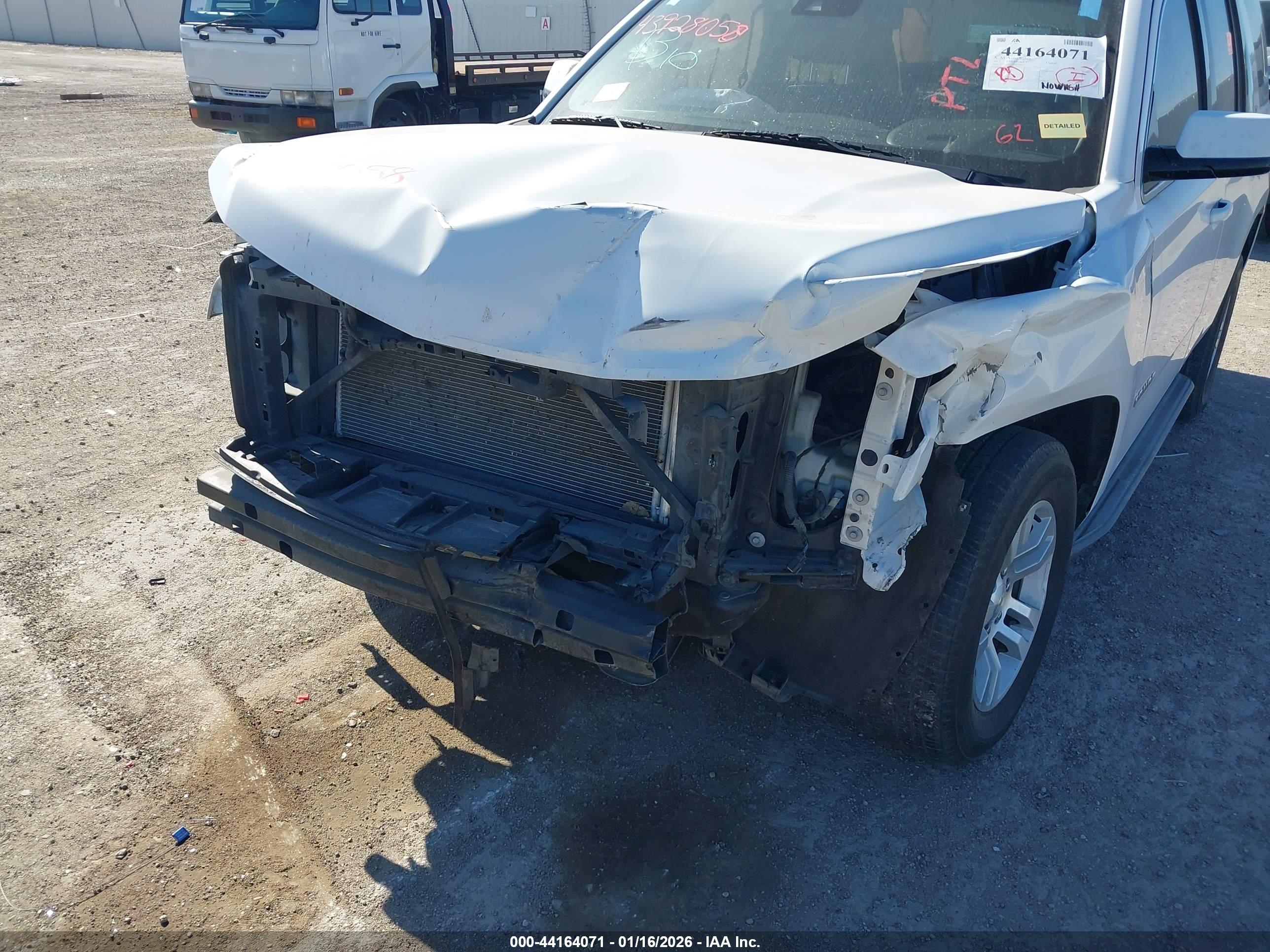CHEVROLET TAHOE image 6