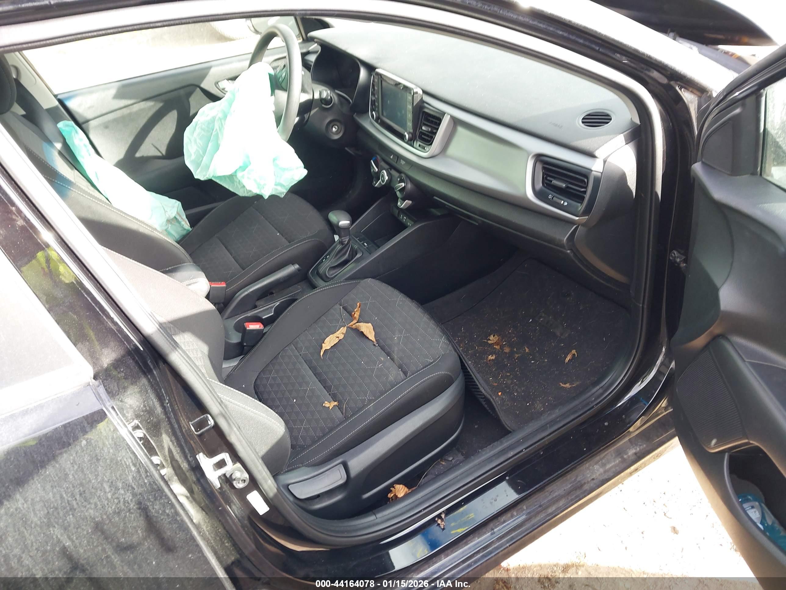 KIA RIO image 5