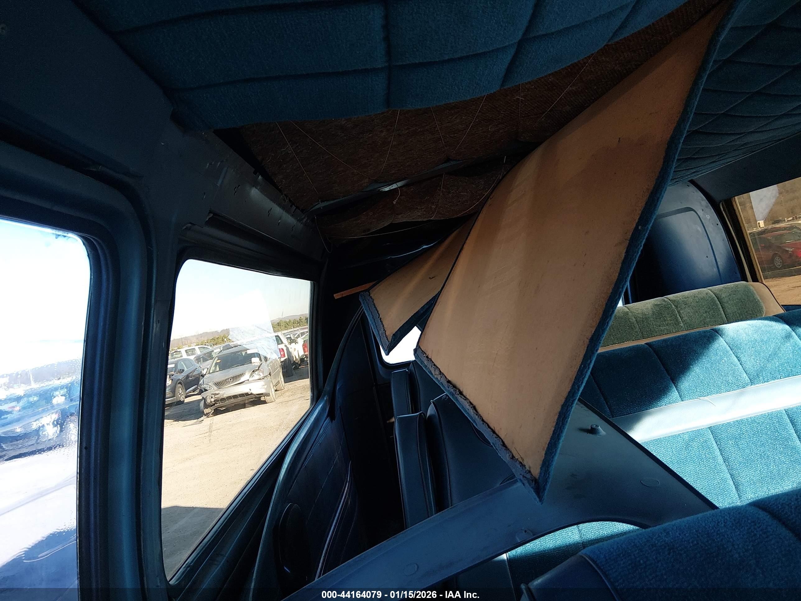 FORD ECONOLINE image 6