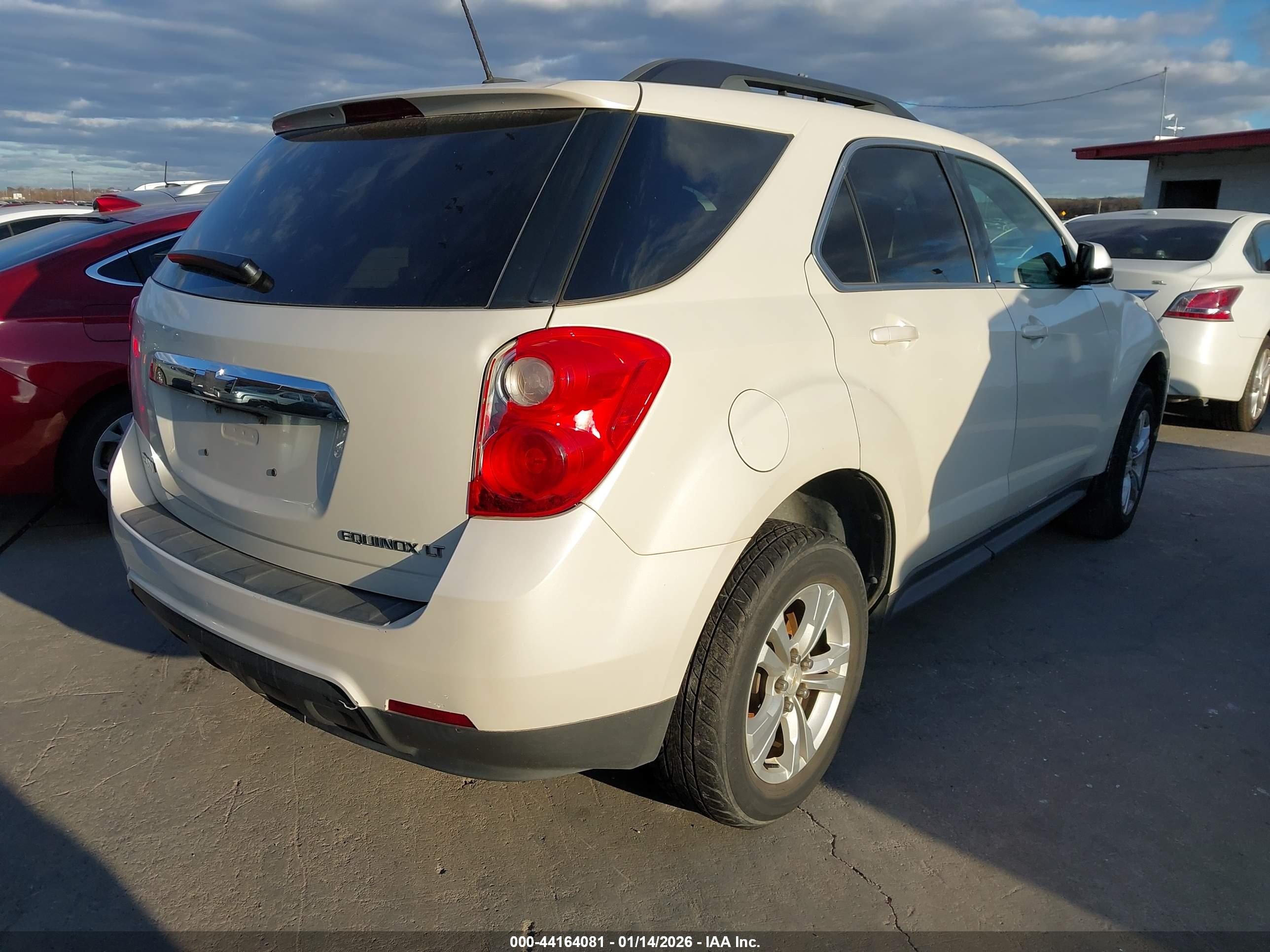 CHEVROLET EQUINOX image 4