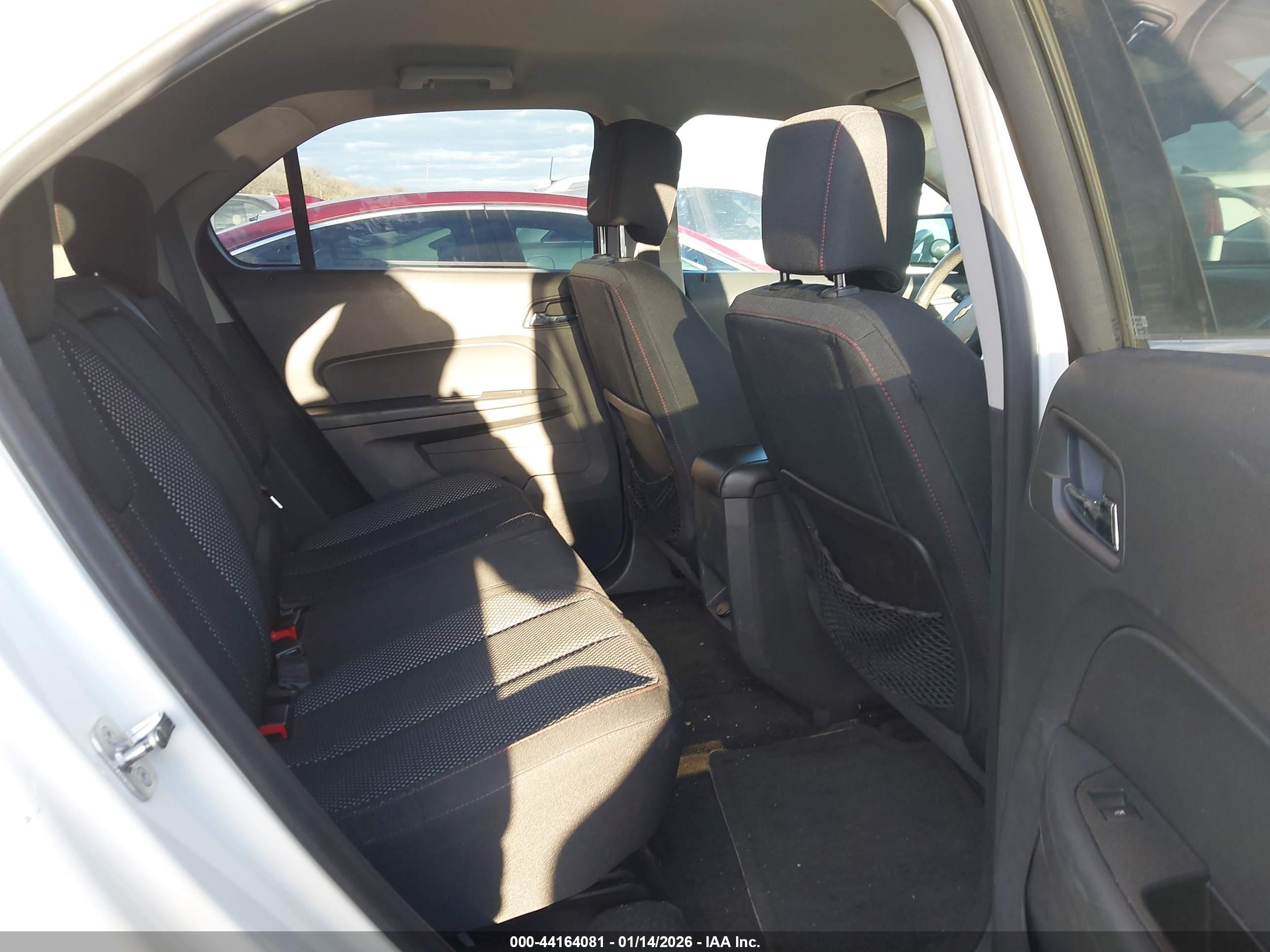 CHEVROLET EQUINOX image 8