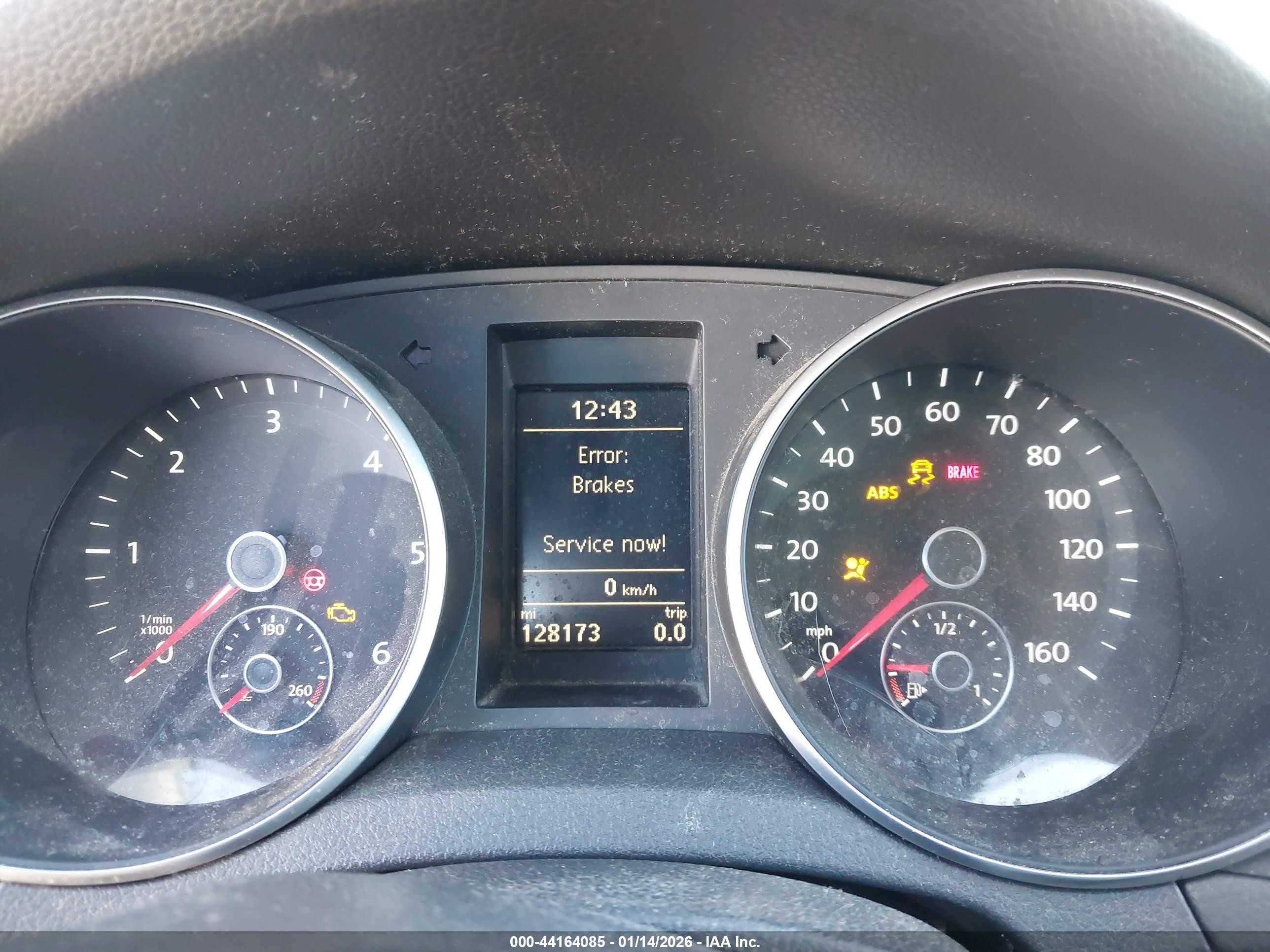 VOLKSWAGEN GOLF image 7