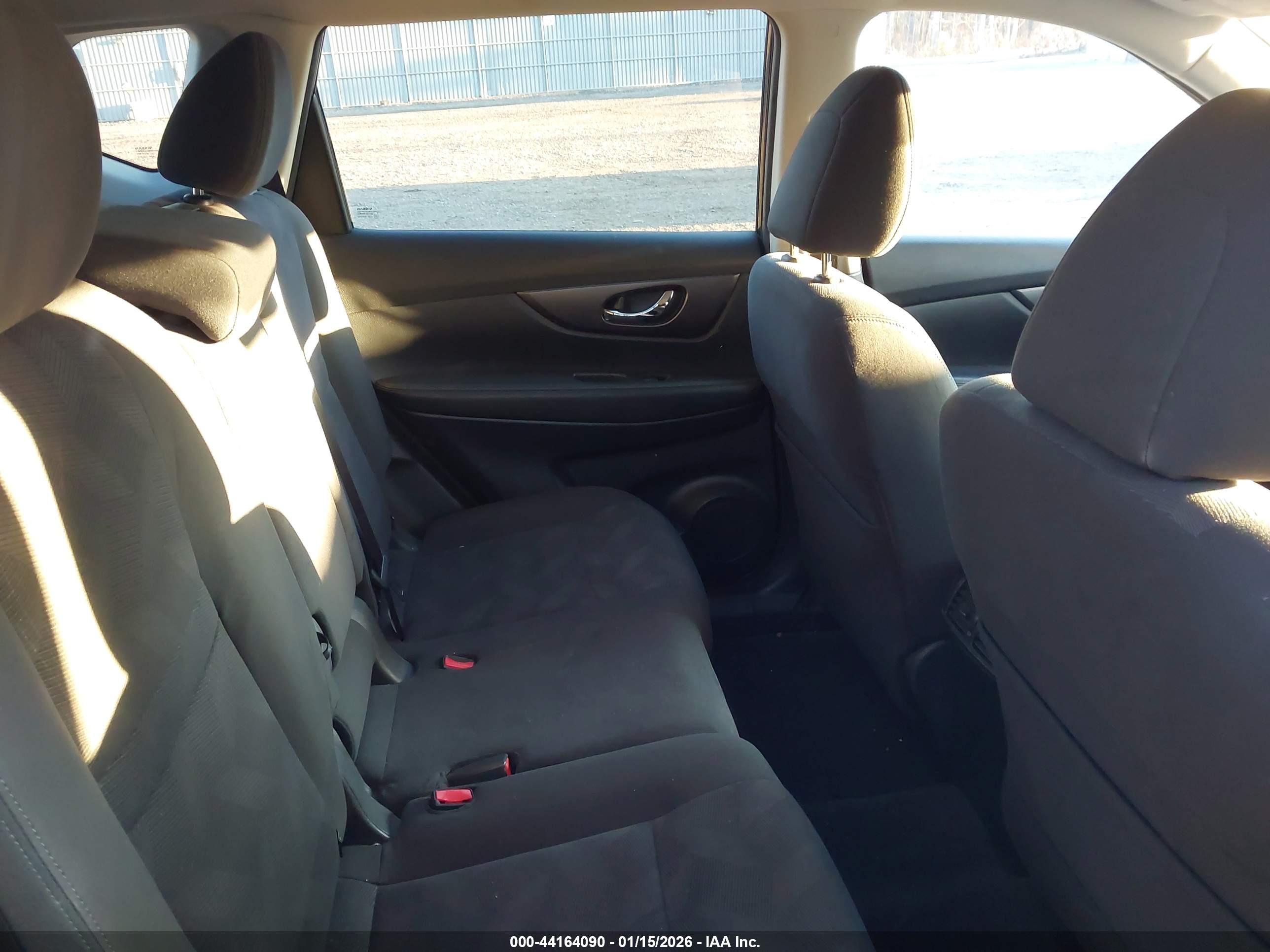 NISSAN ROGUE image 8