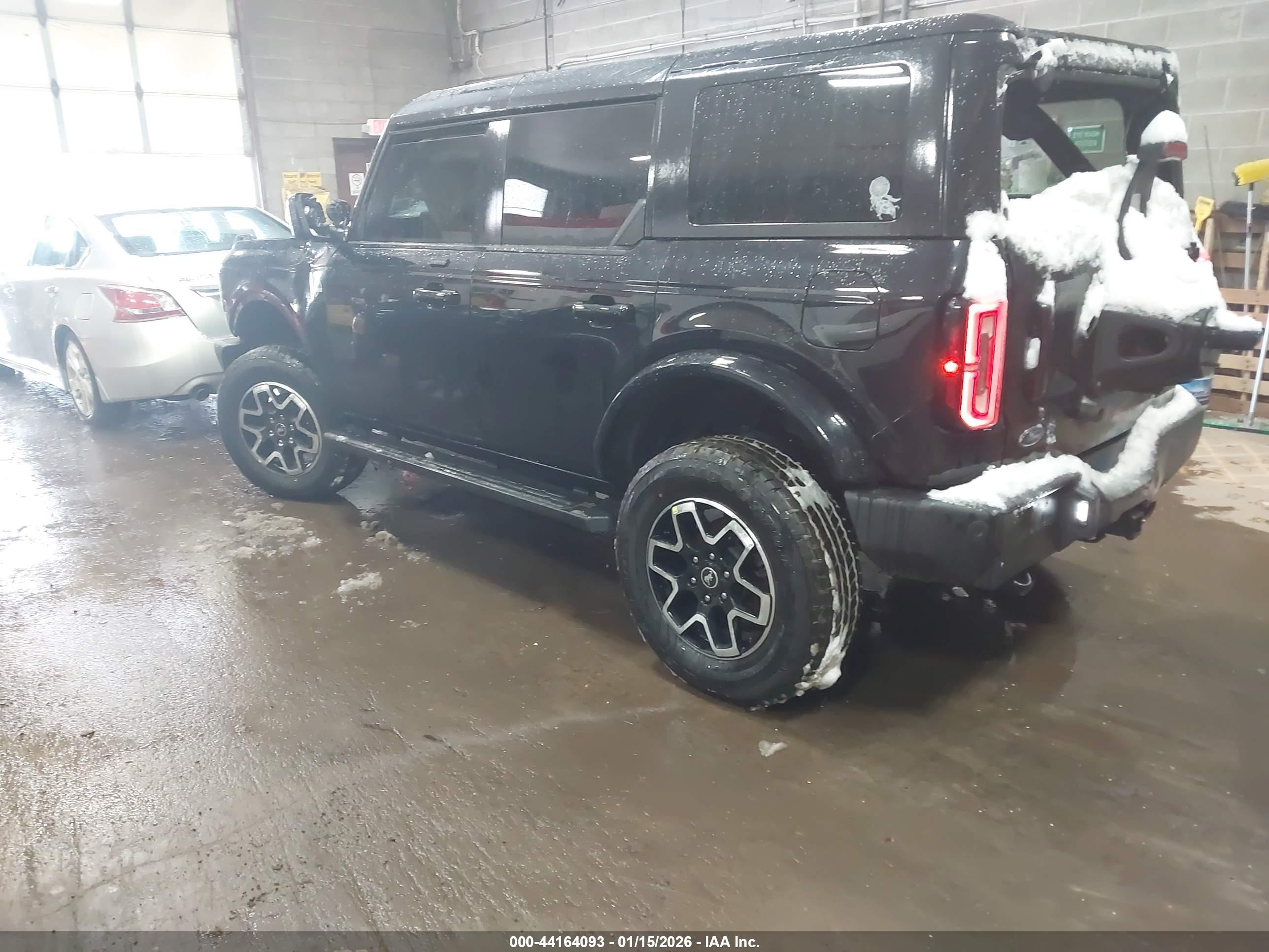 FORD BRONCO image 3