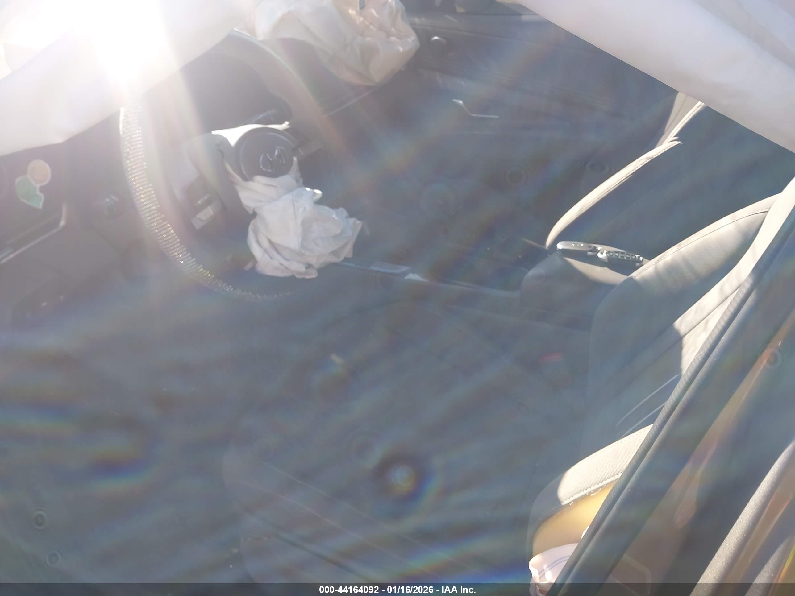 HYUNDAI ELANTRA image 8
