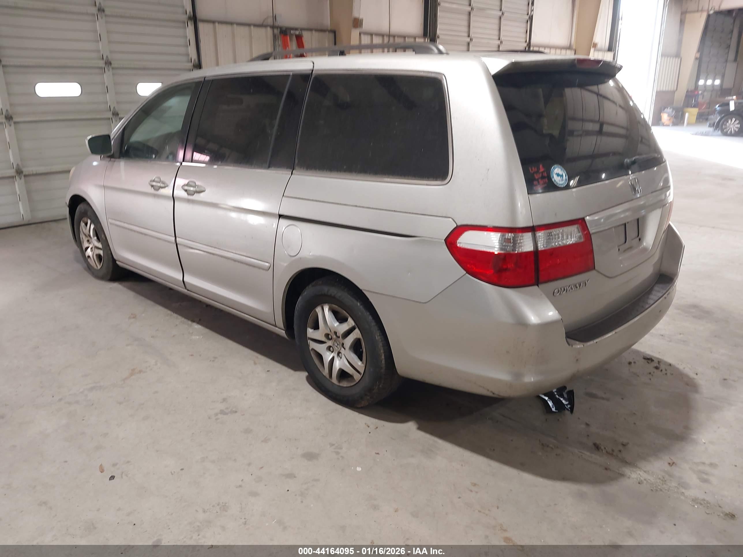 HONDA ODYSSEY image 3