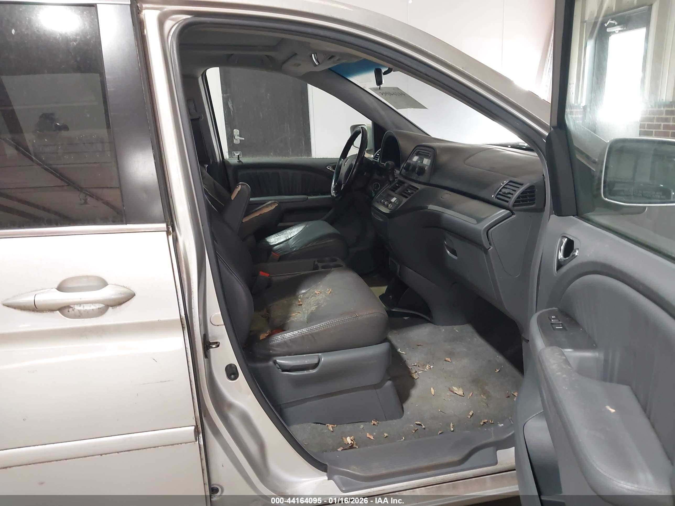 HONDA ODYSSEY image 5