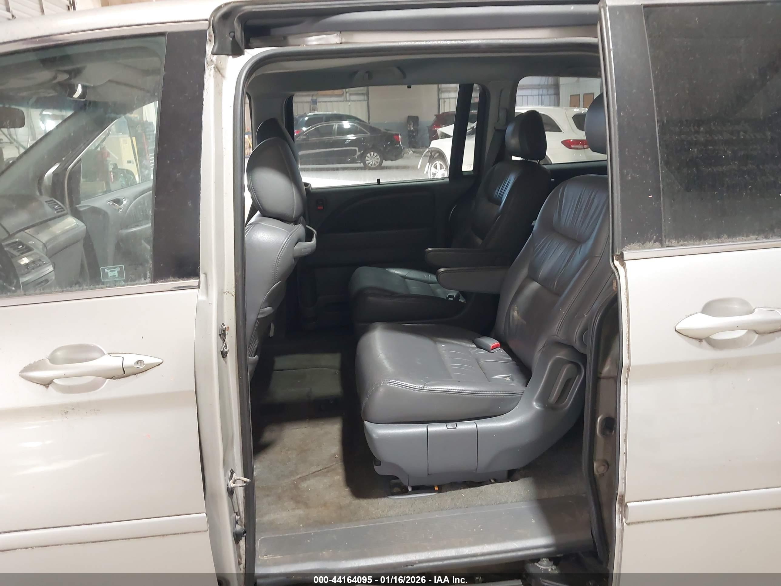 HONDA ODYSSEY image 8
