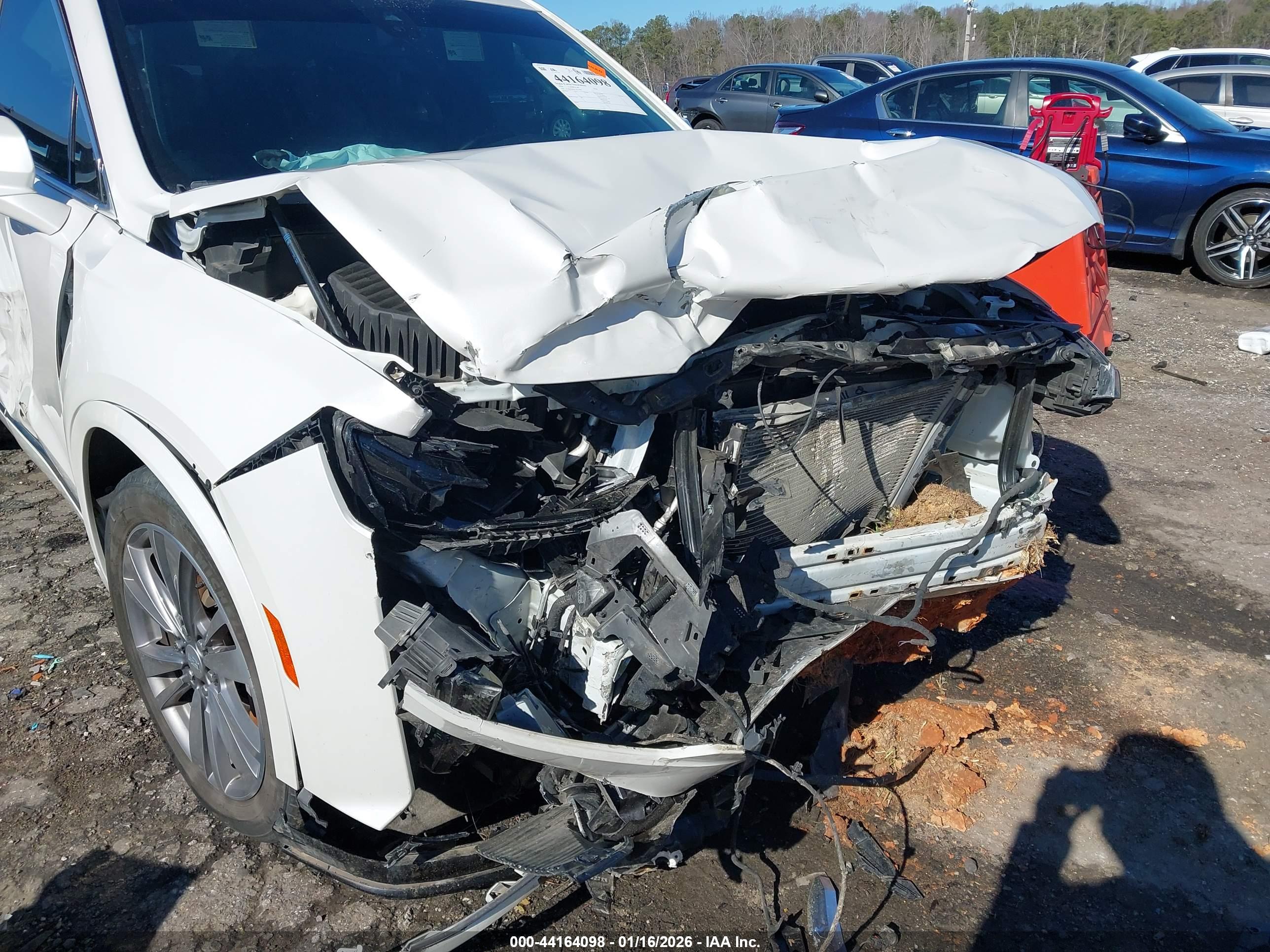 CADILLAC XT6 image 6