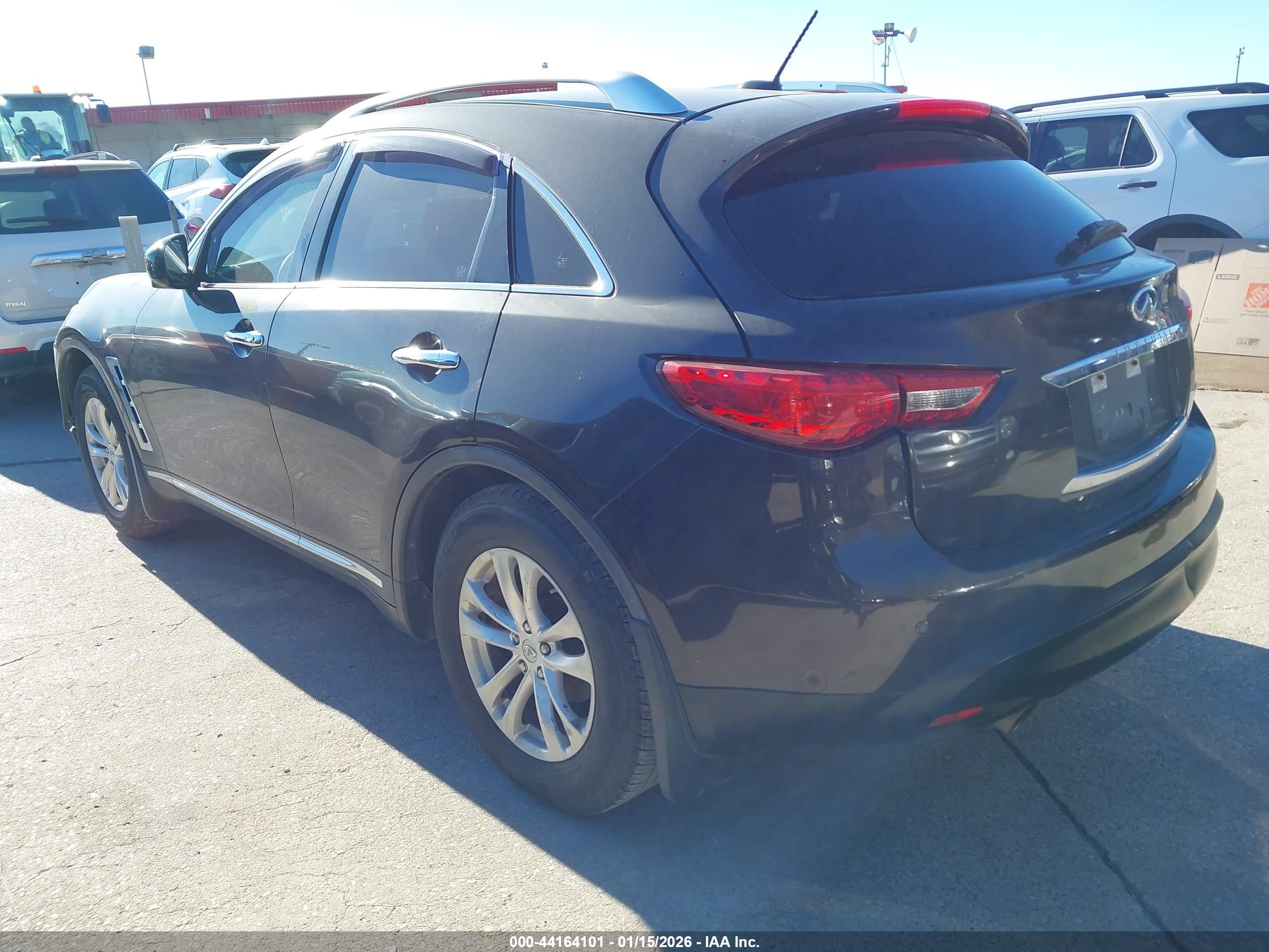 INFINITI FX37 image 3
