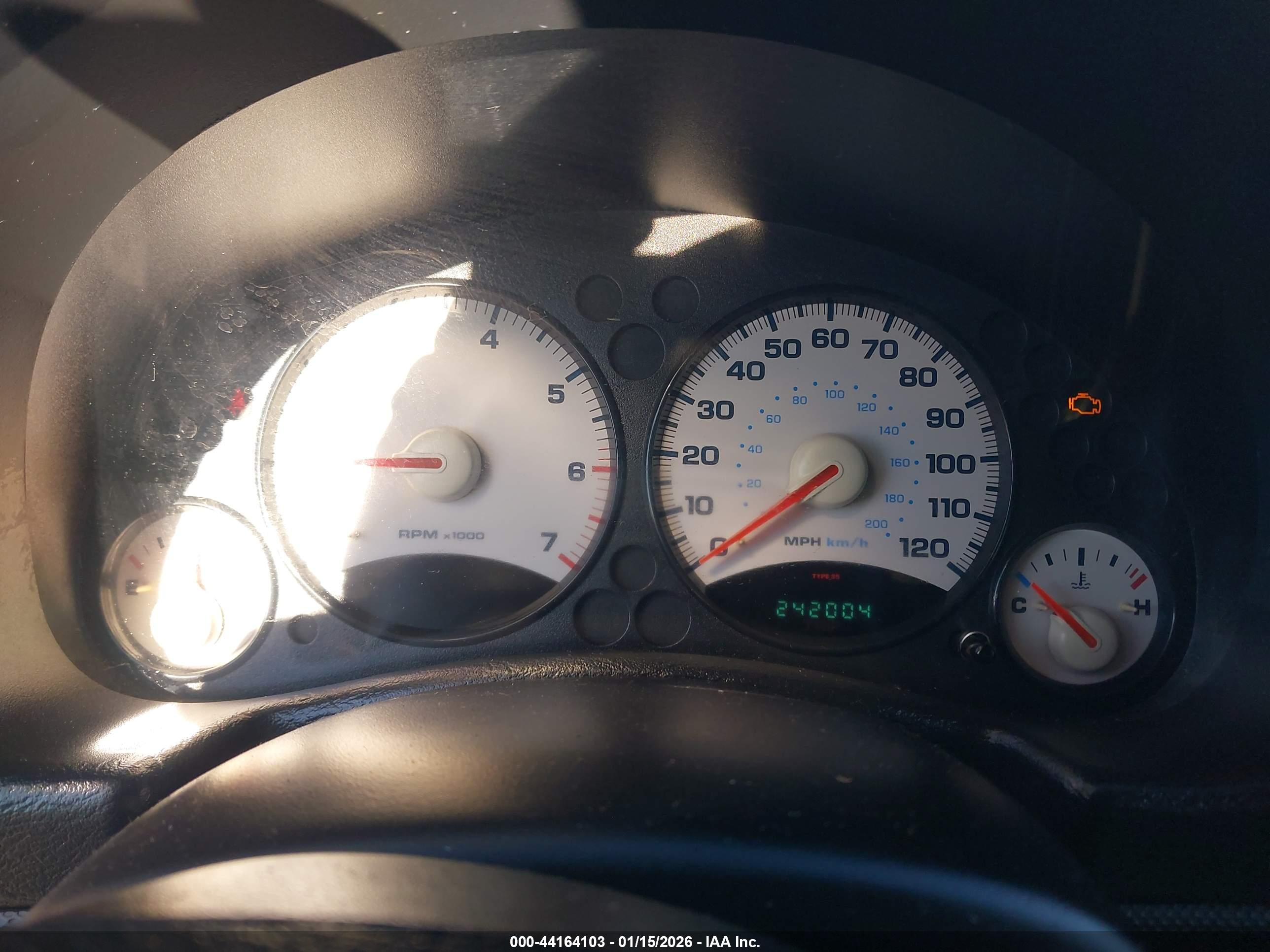 JEEP LIBERTY image 7