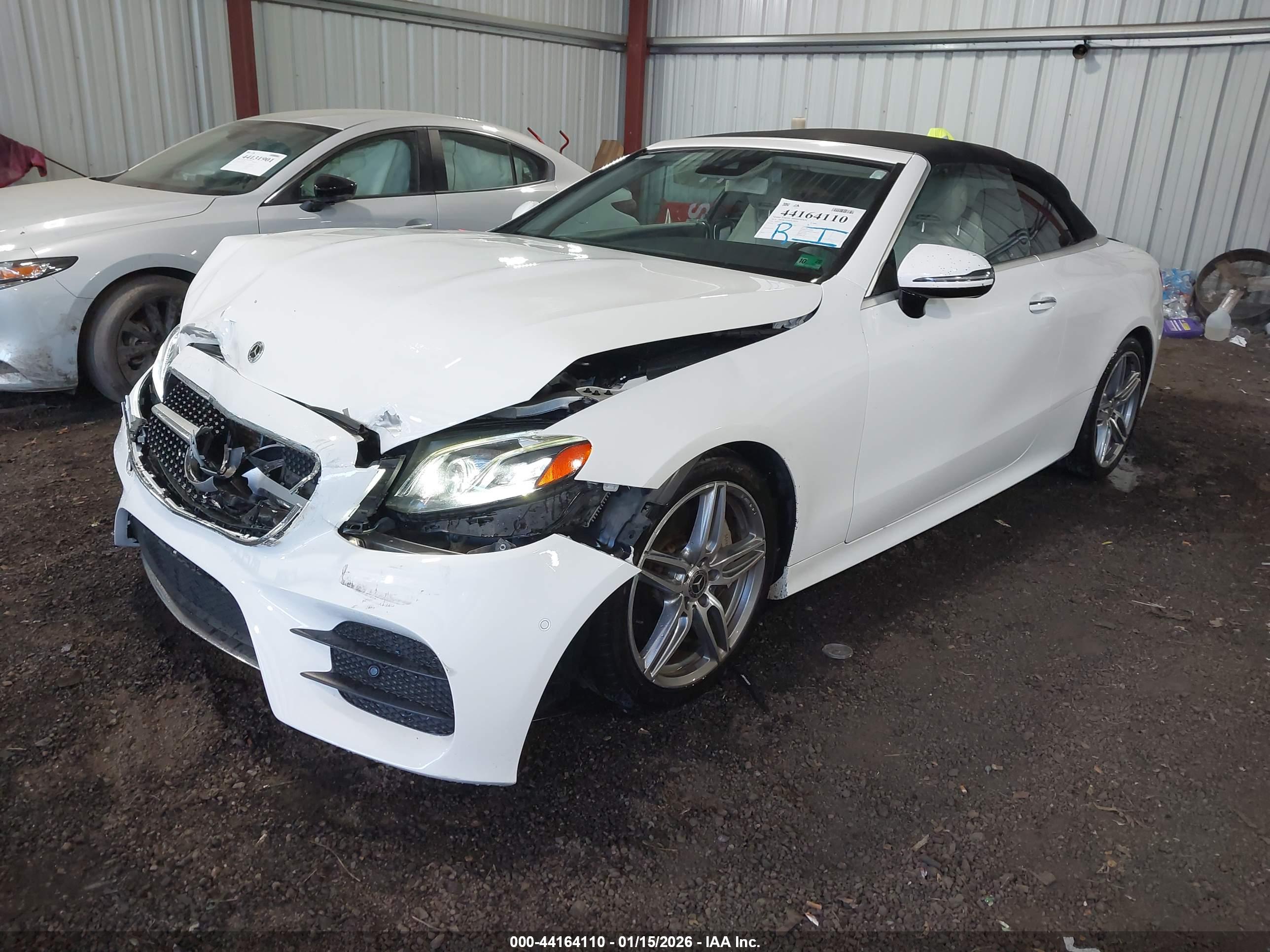 MERCEDES-BENZ E image 2