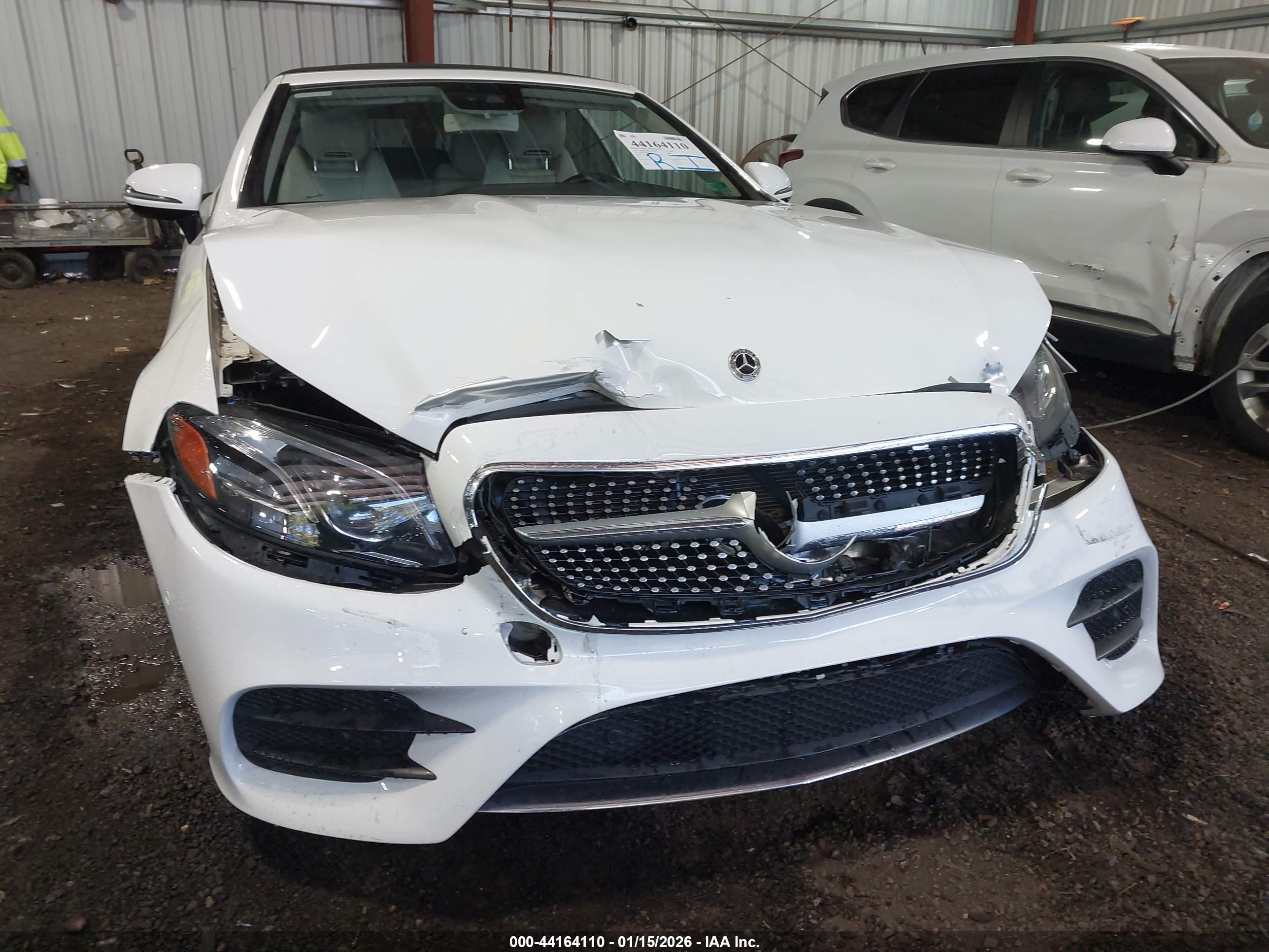 MERCEDES-BENZ E image 6