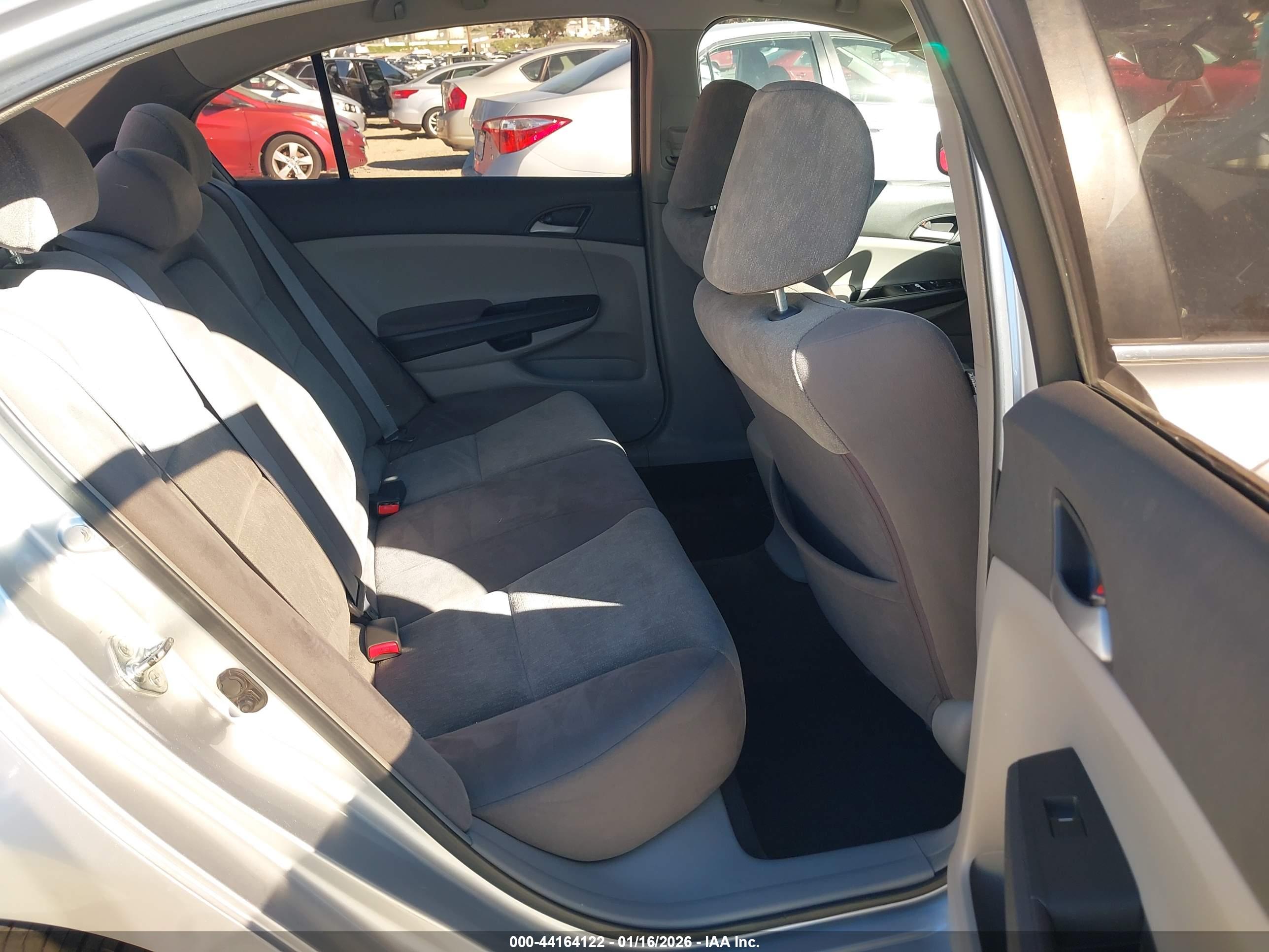 HONDA ACCORD image 8