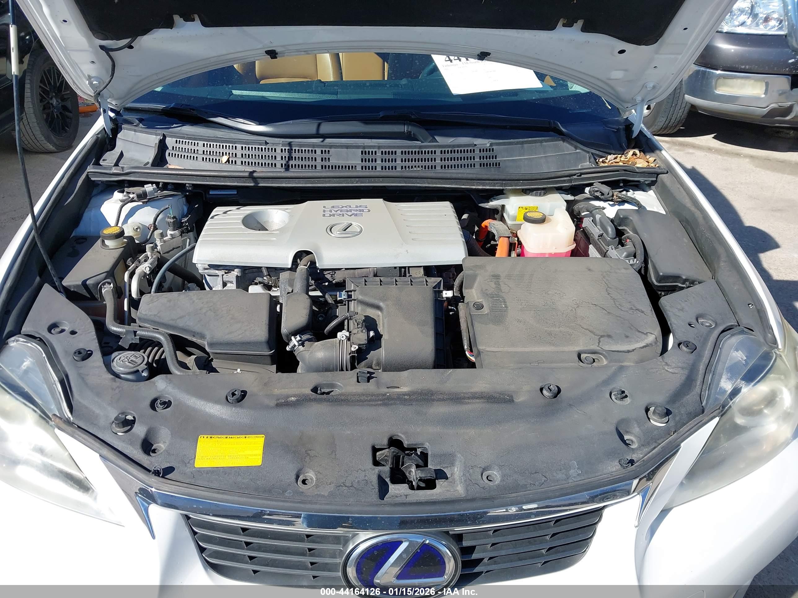 LEXUS CT image 10