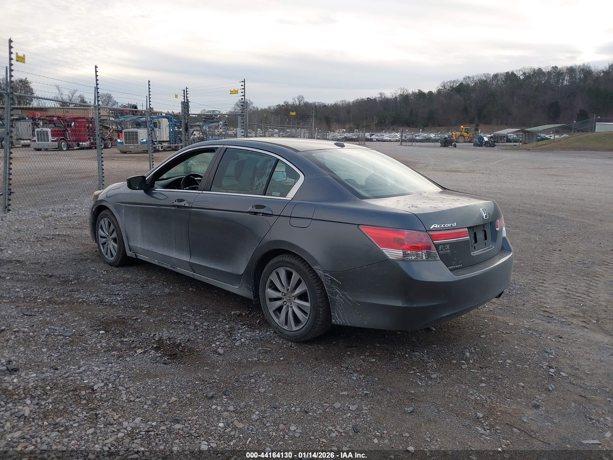 HONDA ACCORD image 3