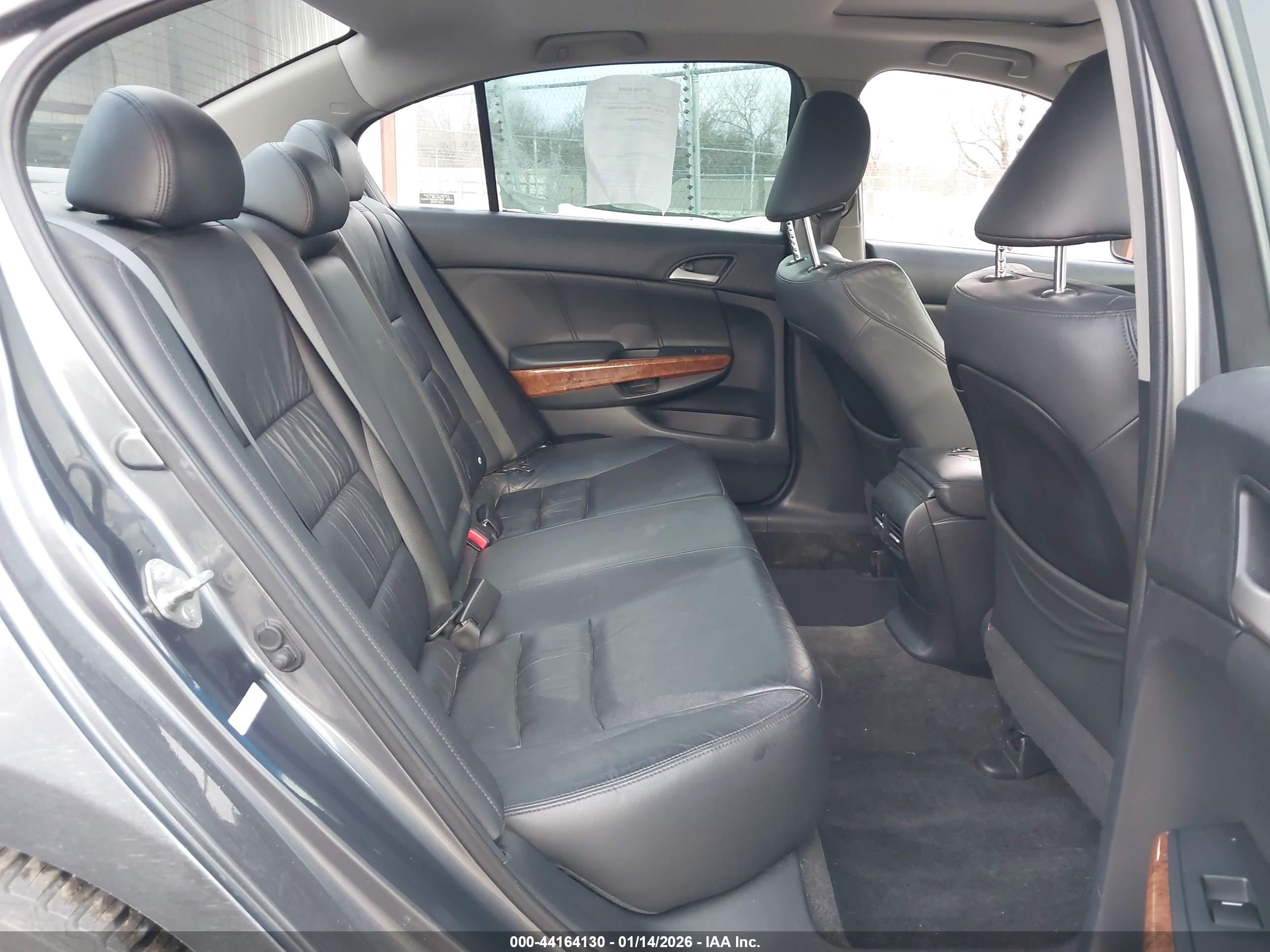 HONDA ACCORD image 8
