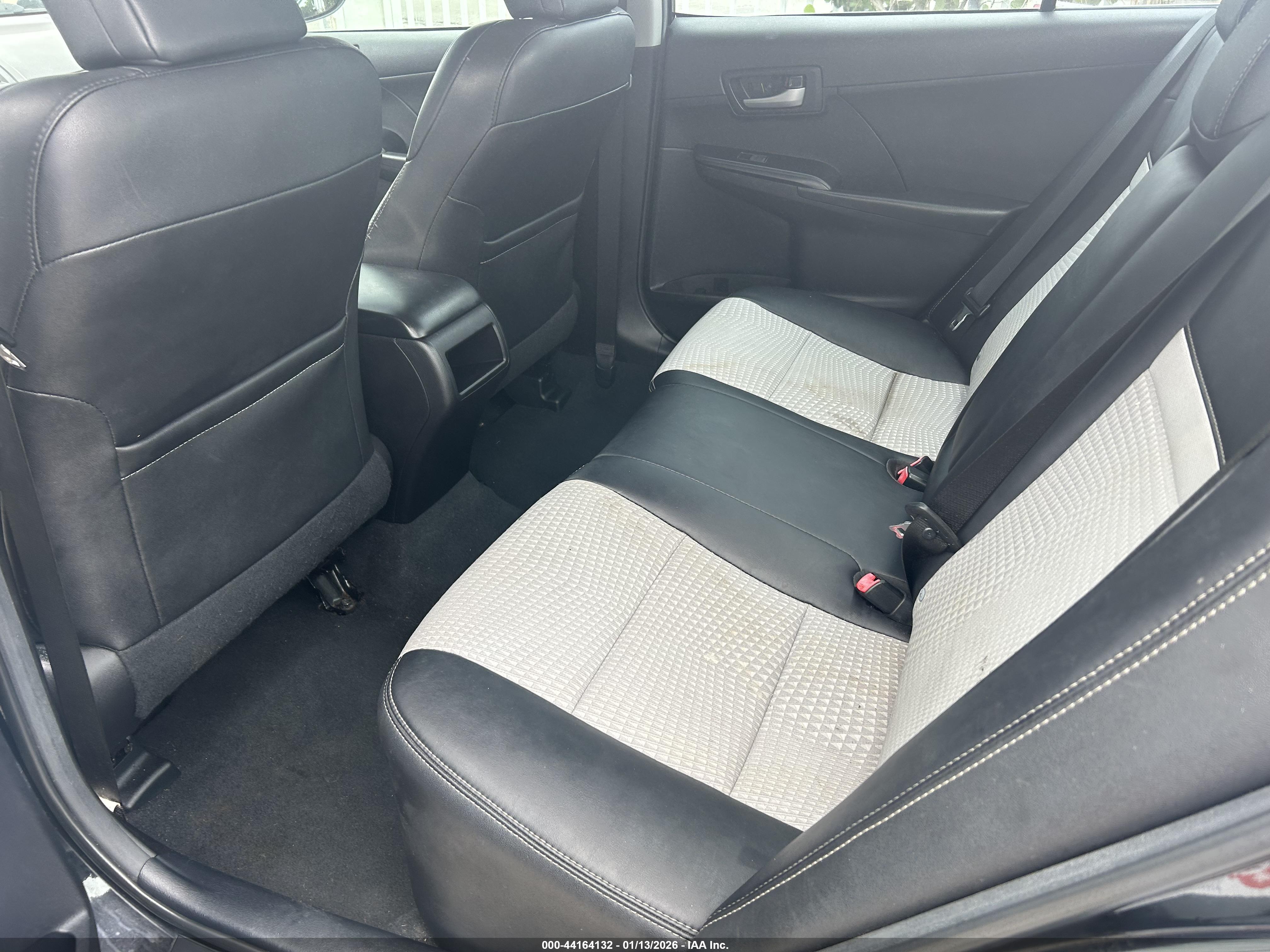 TOYOTA CAMRY image 8