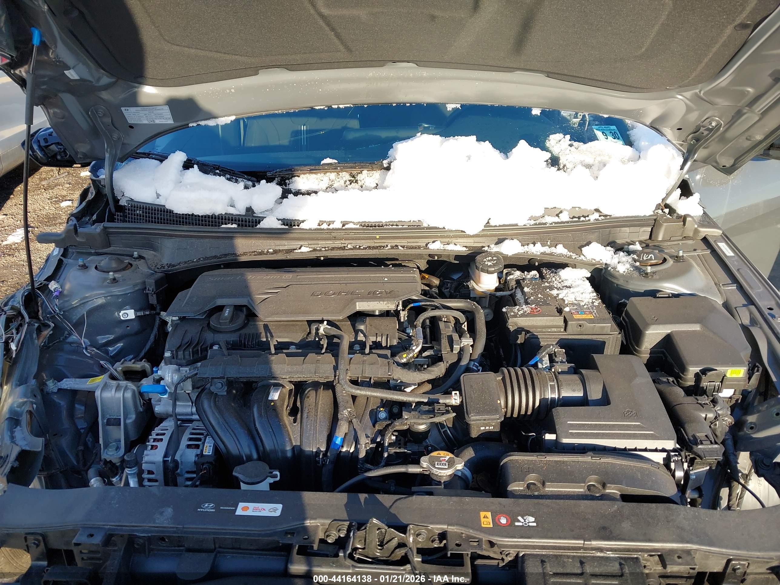 HYUNDAI ELANTRA image 10