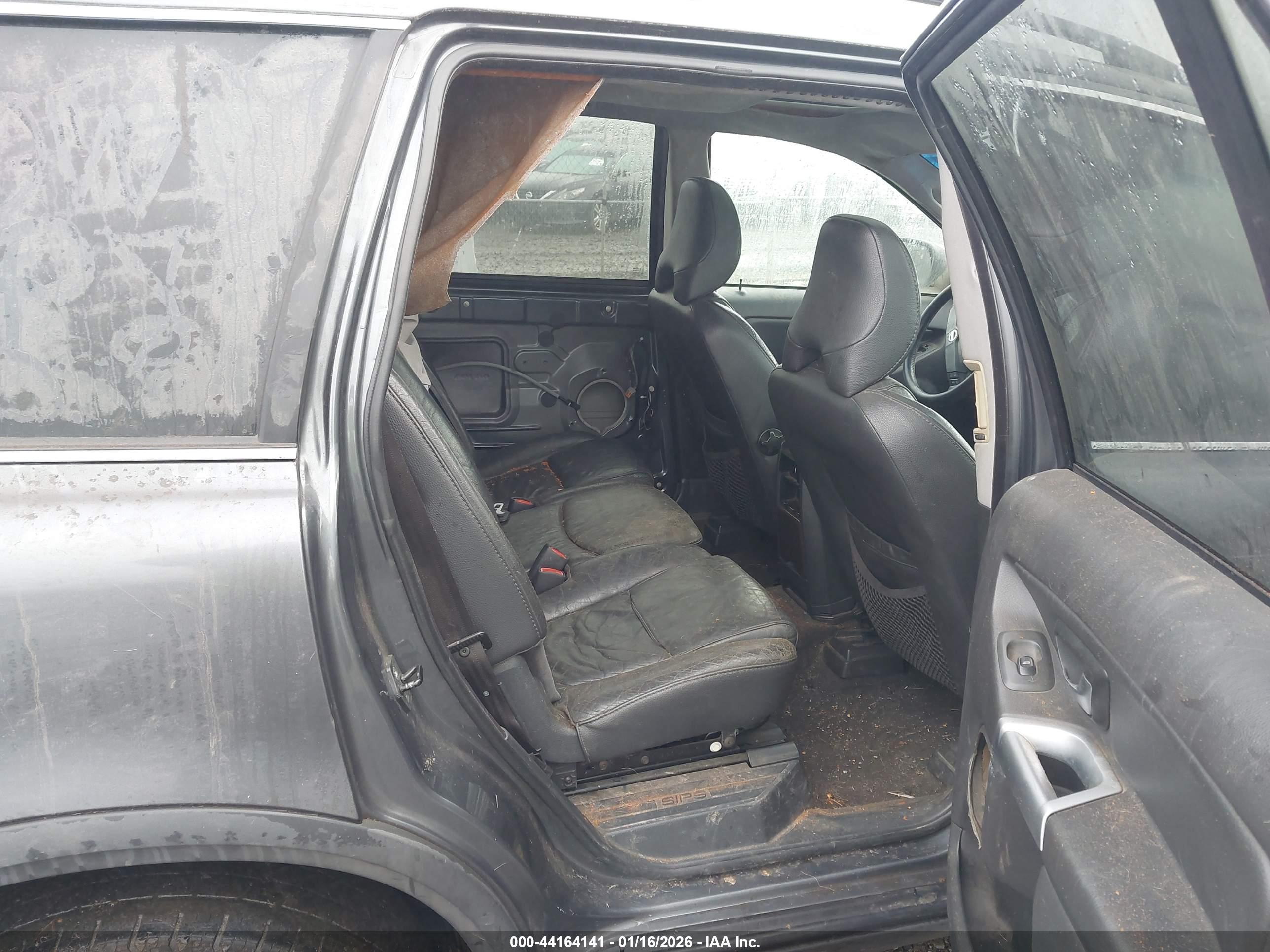 VOLVO XC90 image 8