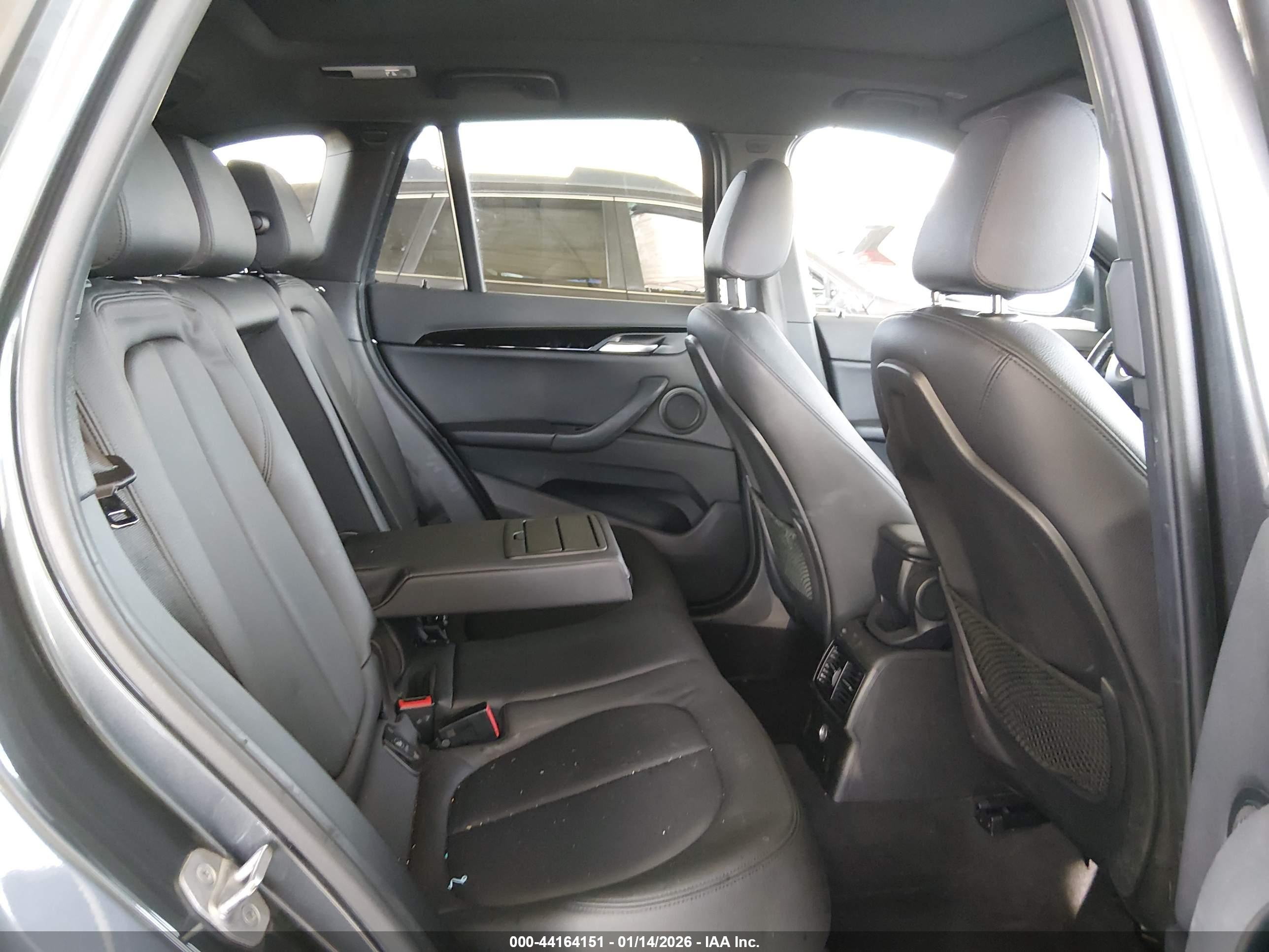 BMW X1 image 8