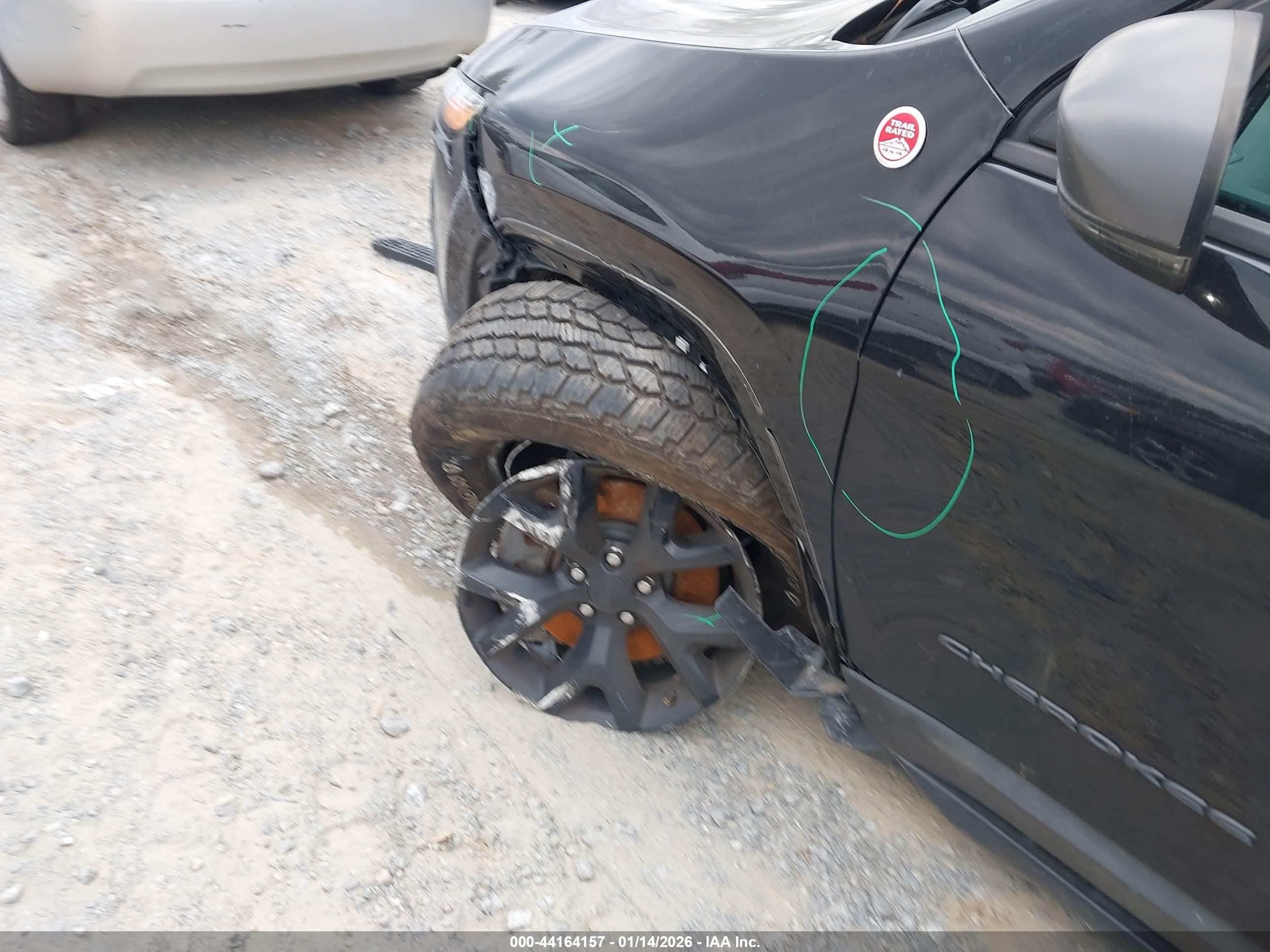 JEEP CHEROKEE image 6