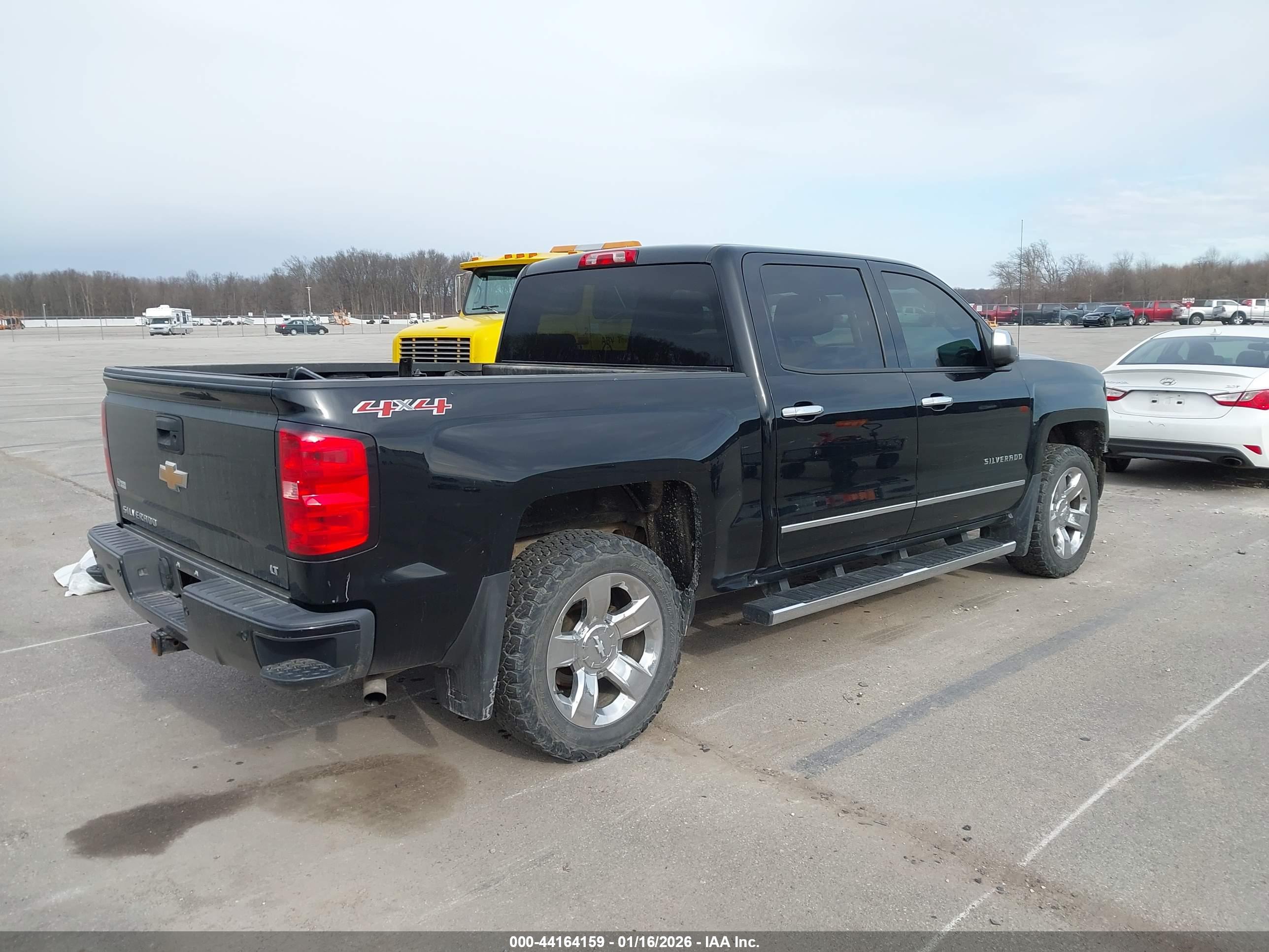 CHEVROLET SILVERADO image 4