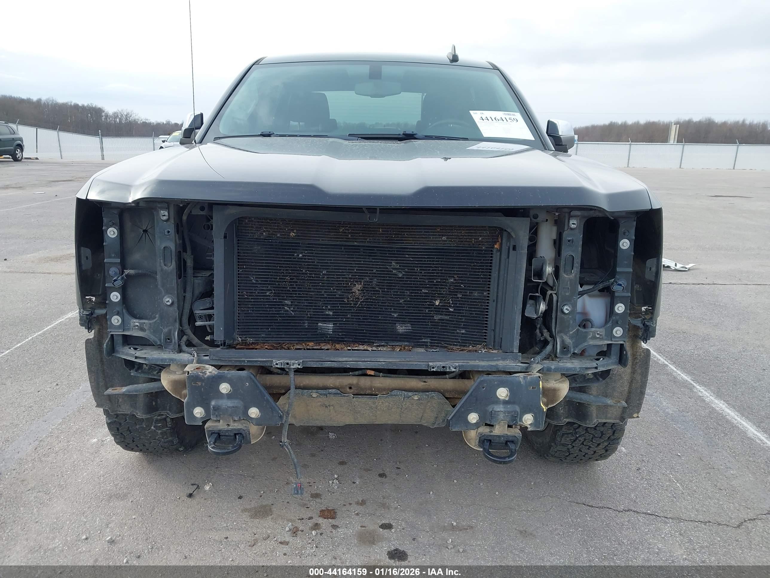 CHEVROLET SILVERADO image 6