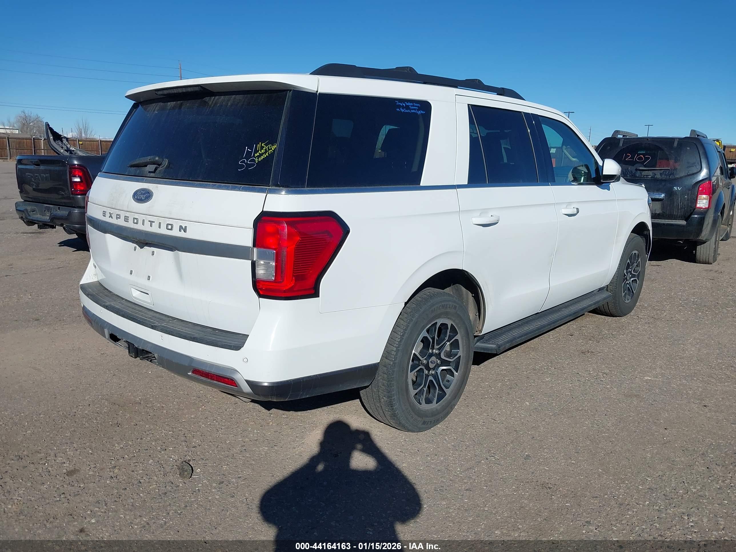 FORD EXPEDITION image 4