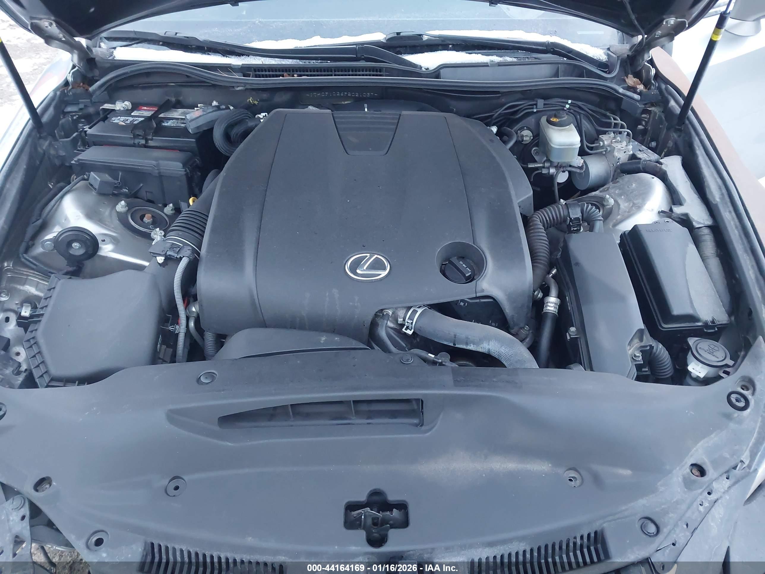 LEXUS IS image 10