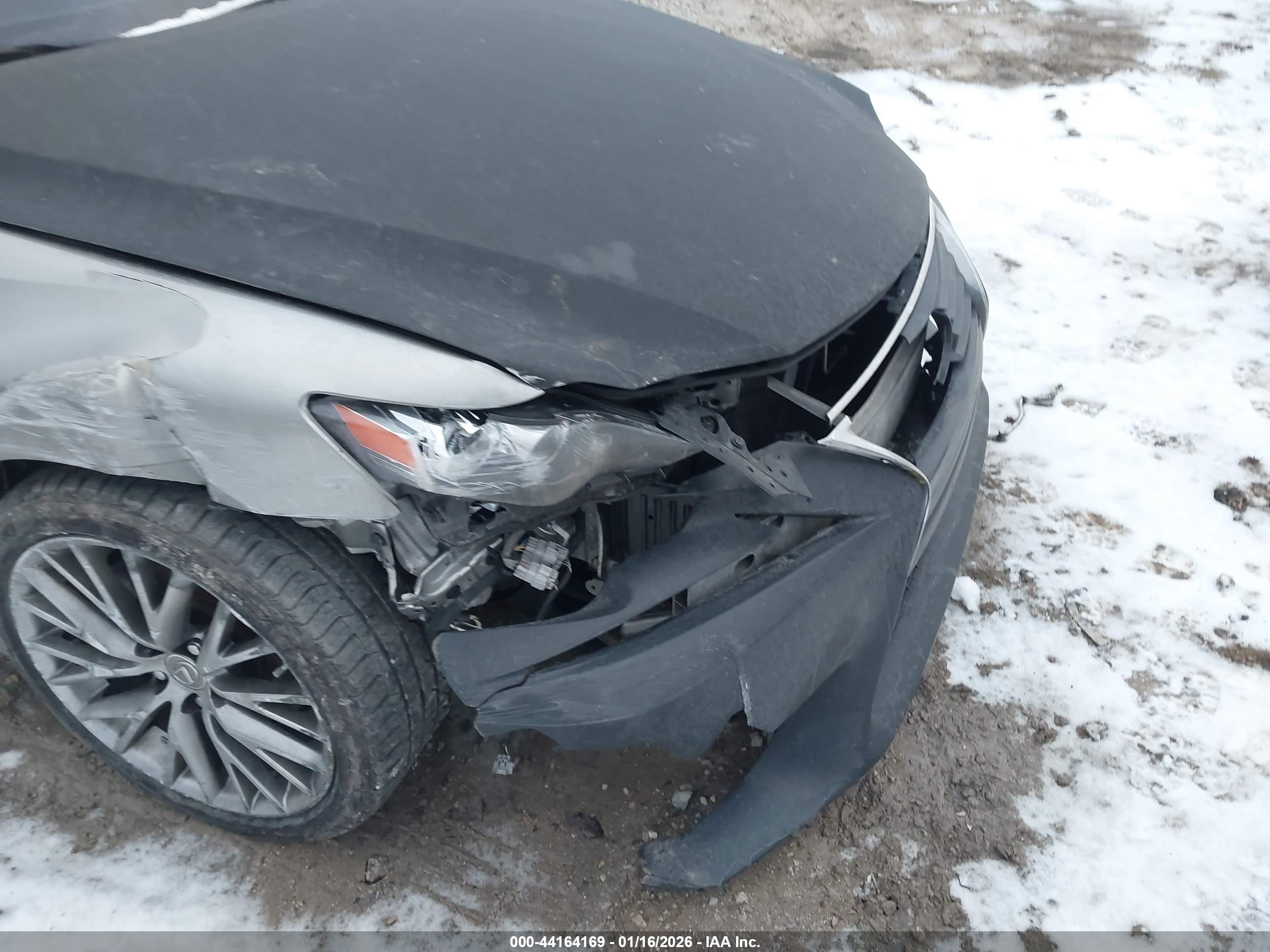 LEXUS IS image 6