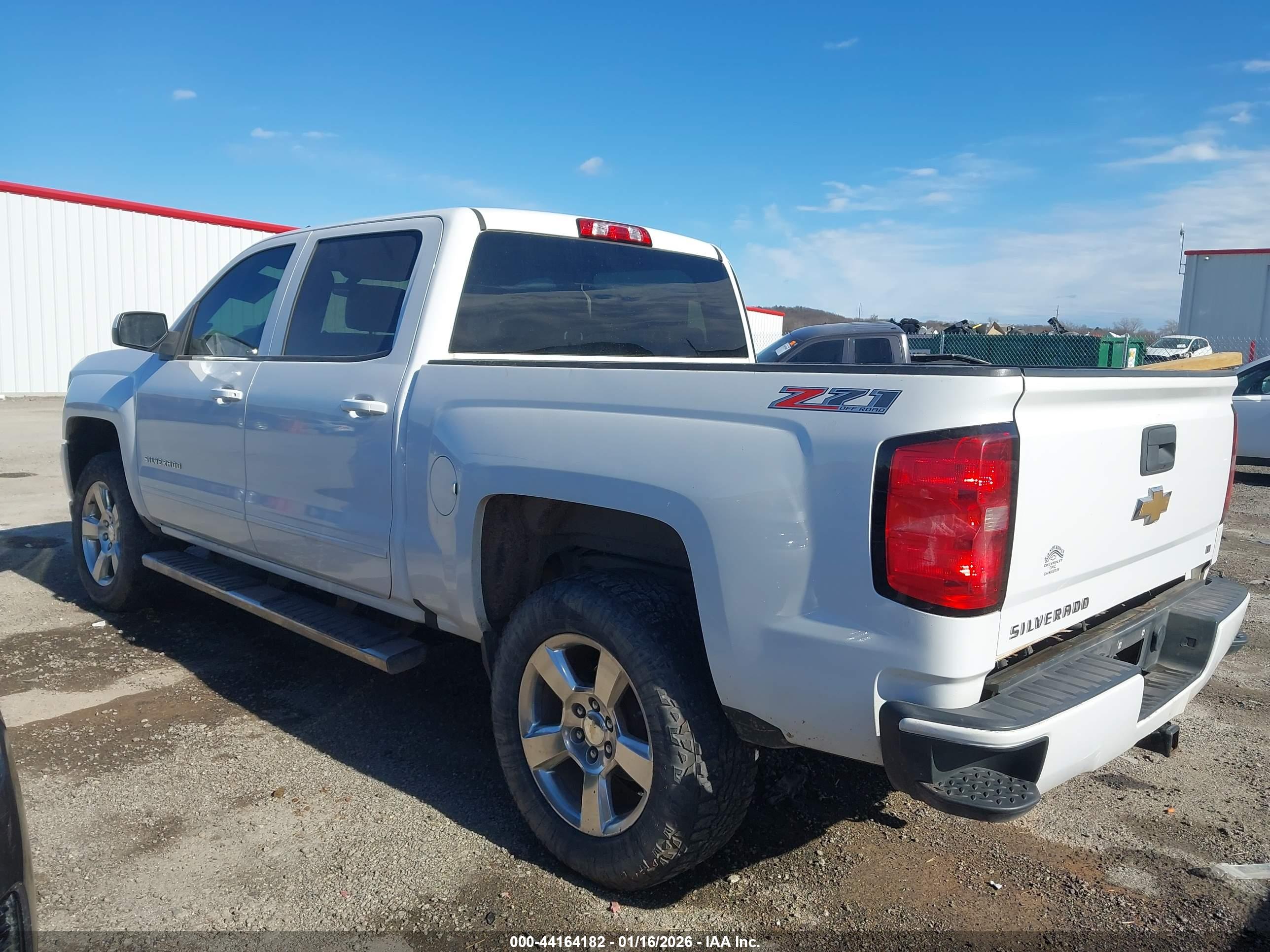 CHEVROLET SILVERADO image 3