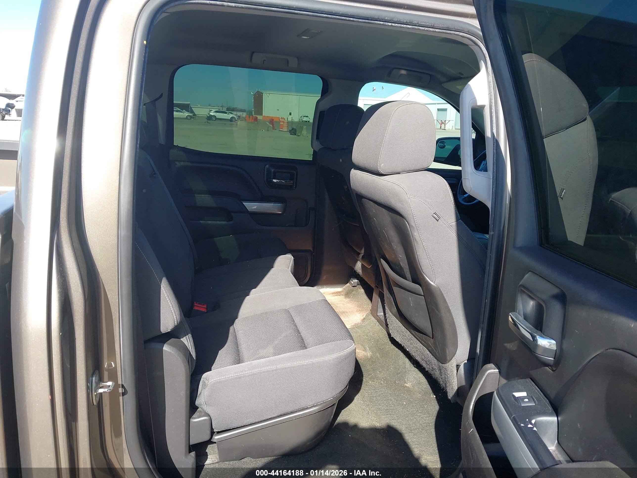 CHEVROLET SILVERADO image 8