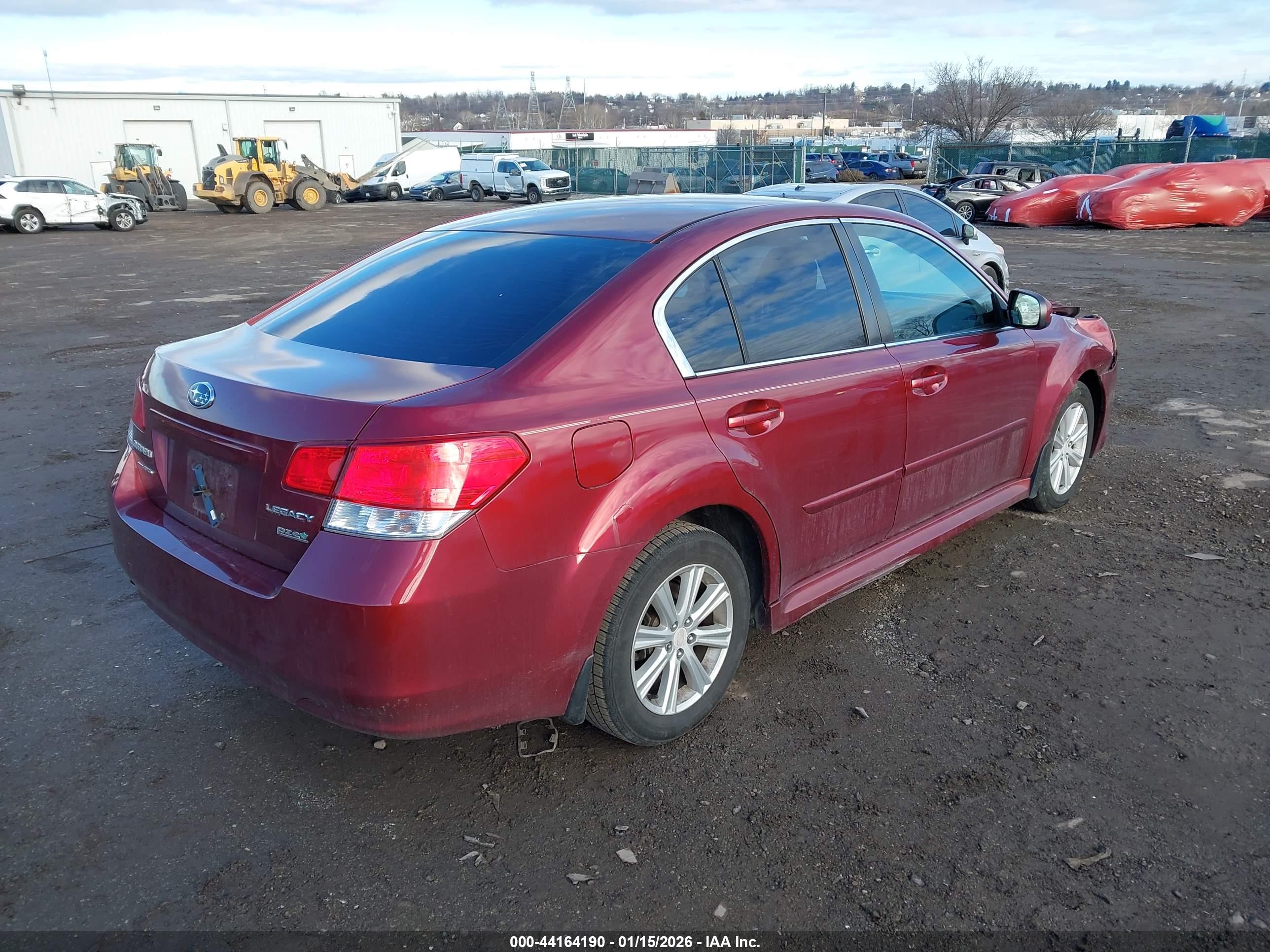 SUBARU LEGACY image 4