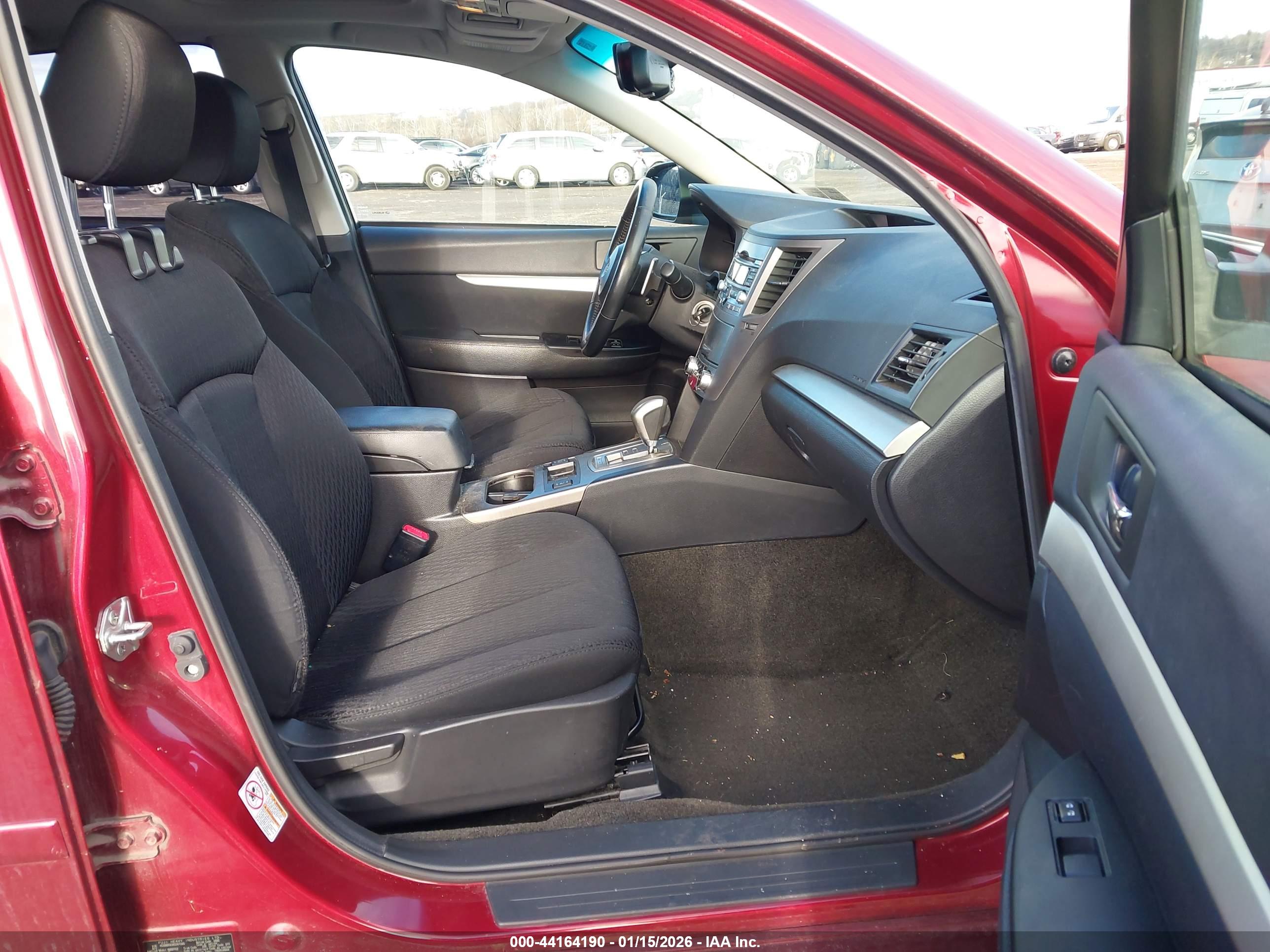 SUBARU LEGACY image 5