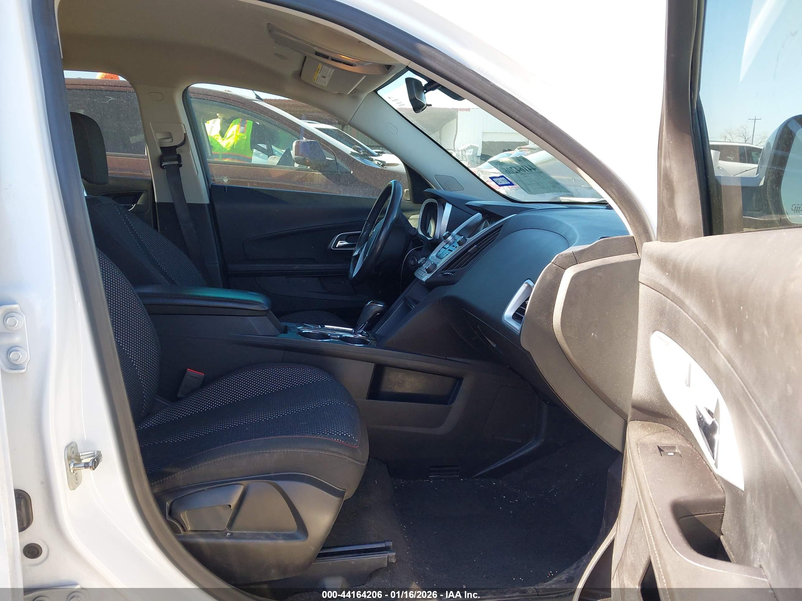 CHEVROLET EQUINOX image 5