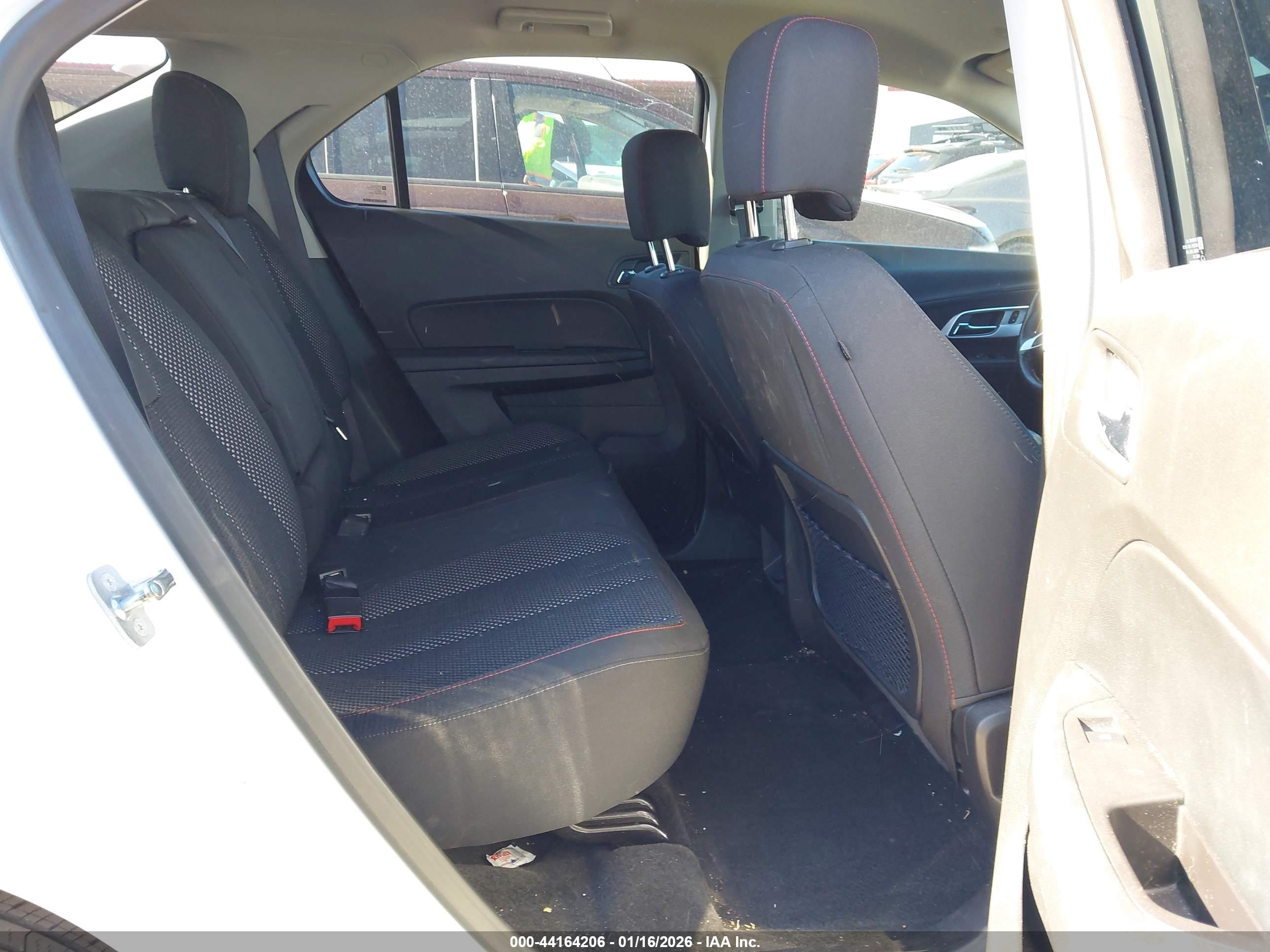 CHEVROLET EQUINOX image 8