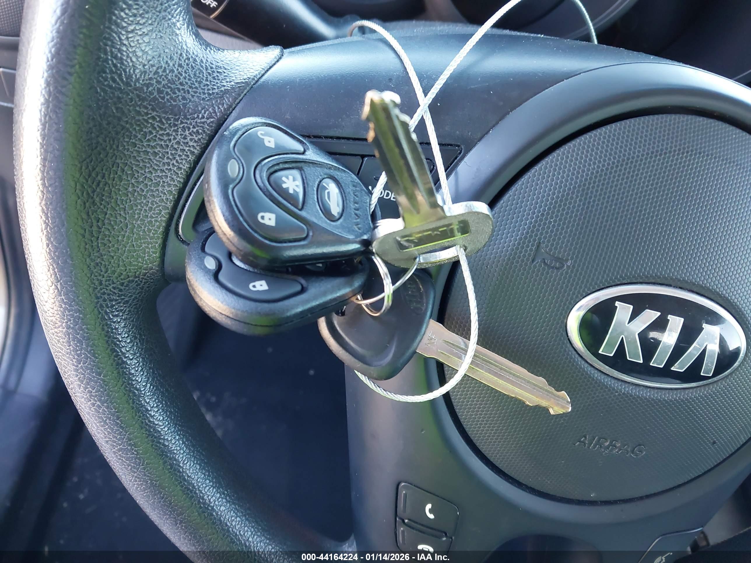 KIA SOUL image 11