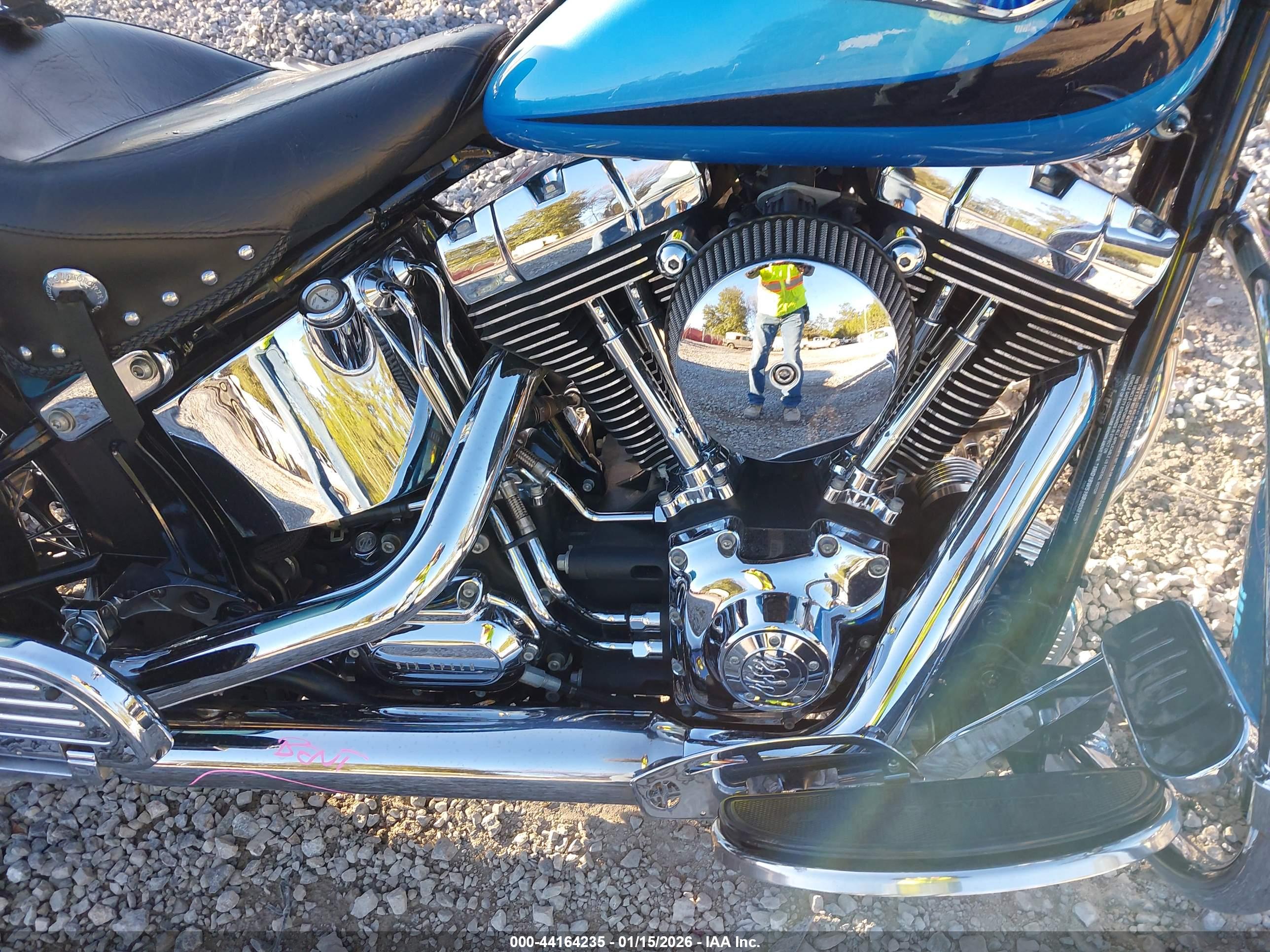 HARLEY-DAVIDSON FLSTC image 8
