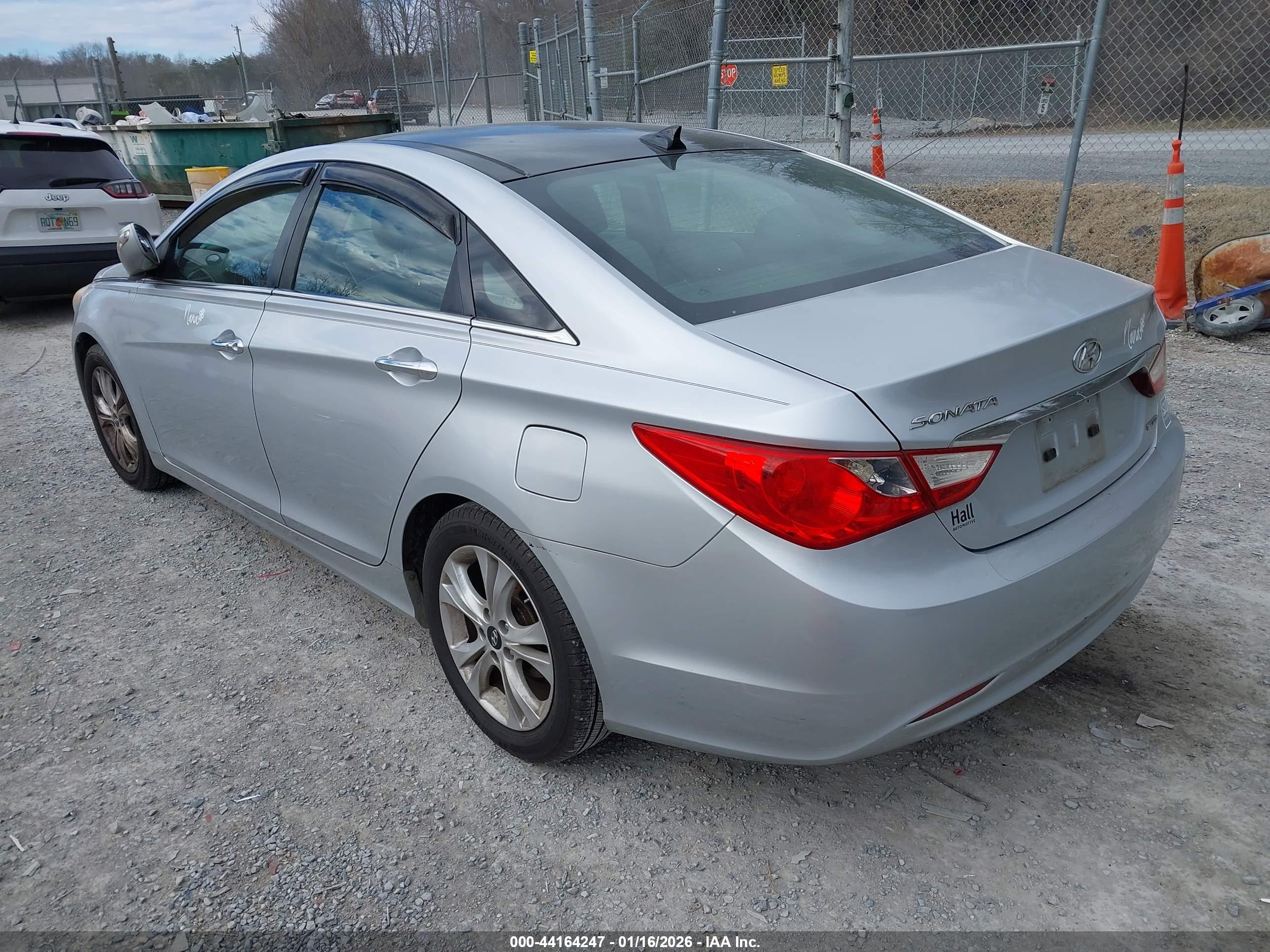 HYUNDAI SONATA image 3