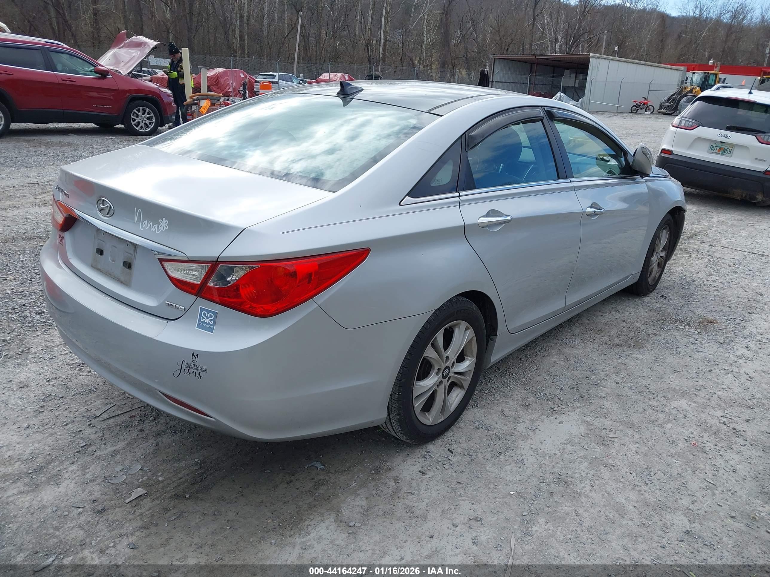 HYUNDAI SONATA image 4